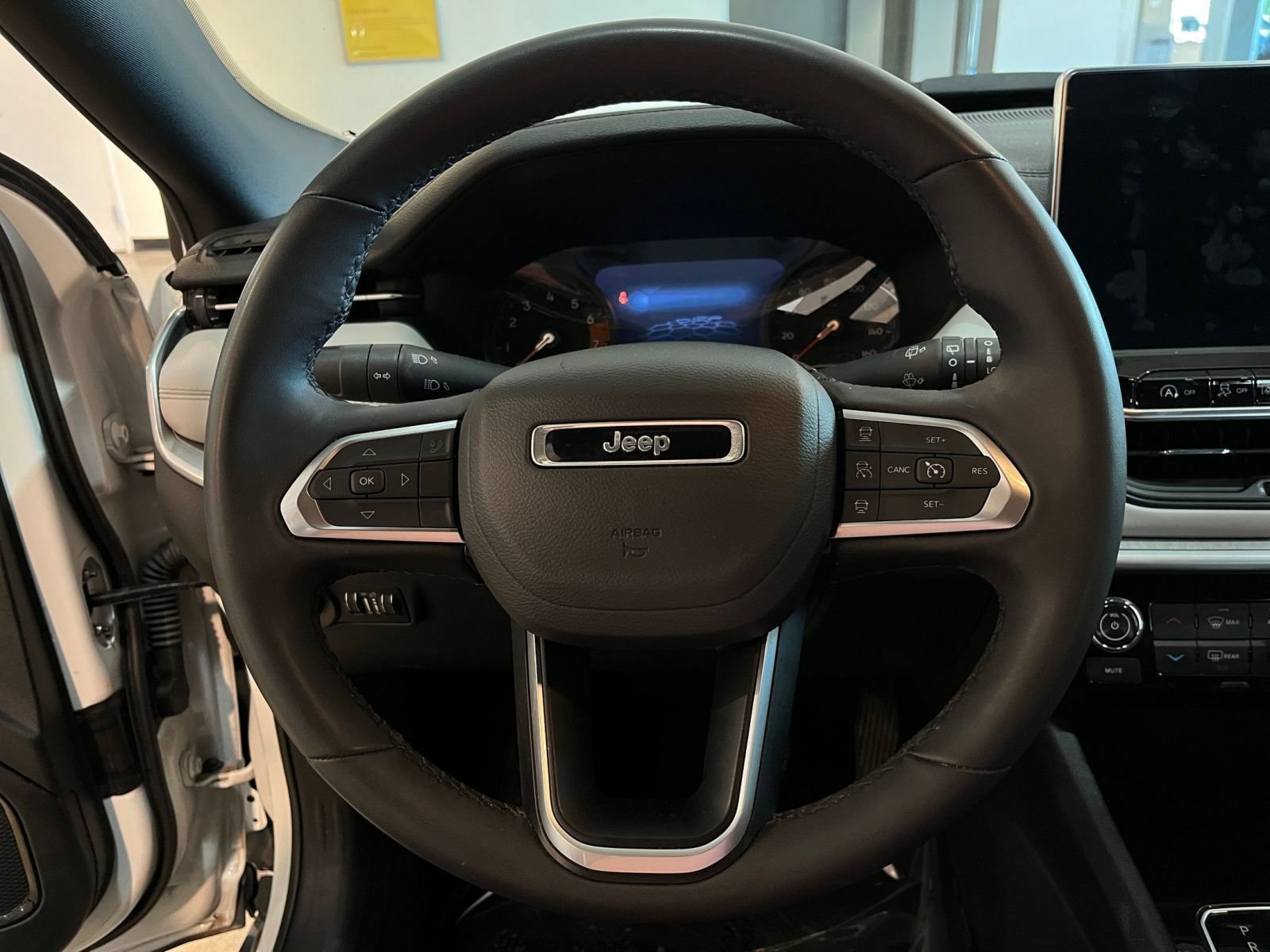 Thumbnail: 2025 Jeep Compass - 23