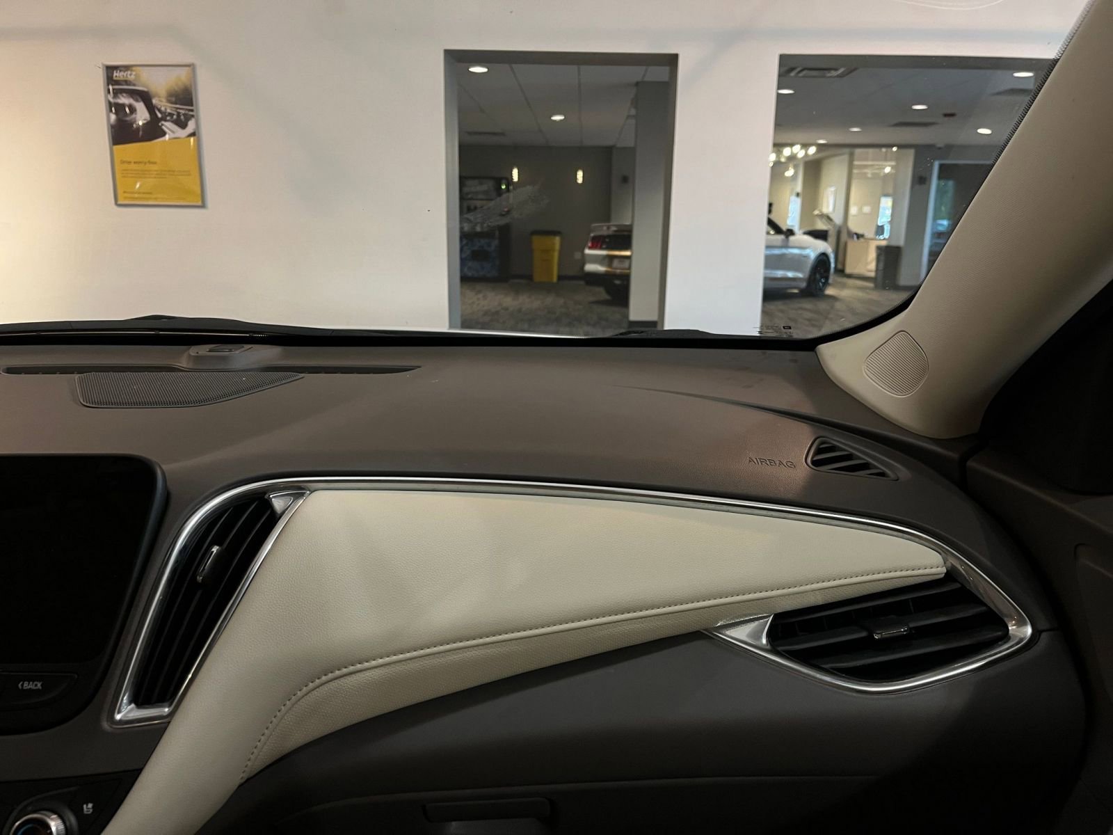 Thumbnail: 2024 Chevrolet Malibu - 35