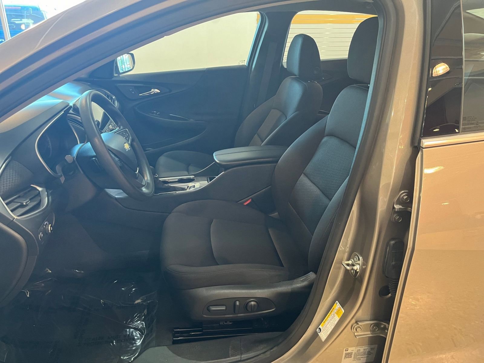 Thumbnail: 2024 Chevrolet Malibu - 27