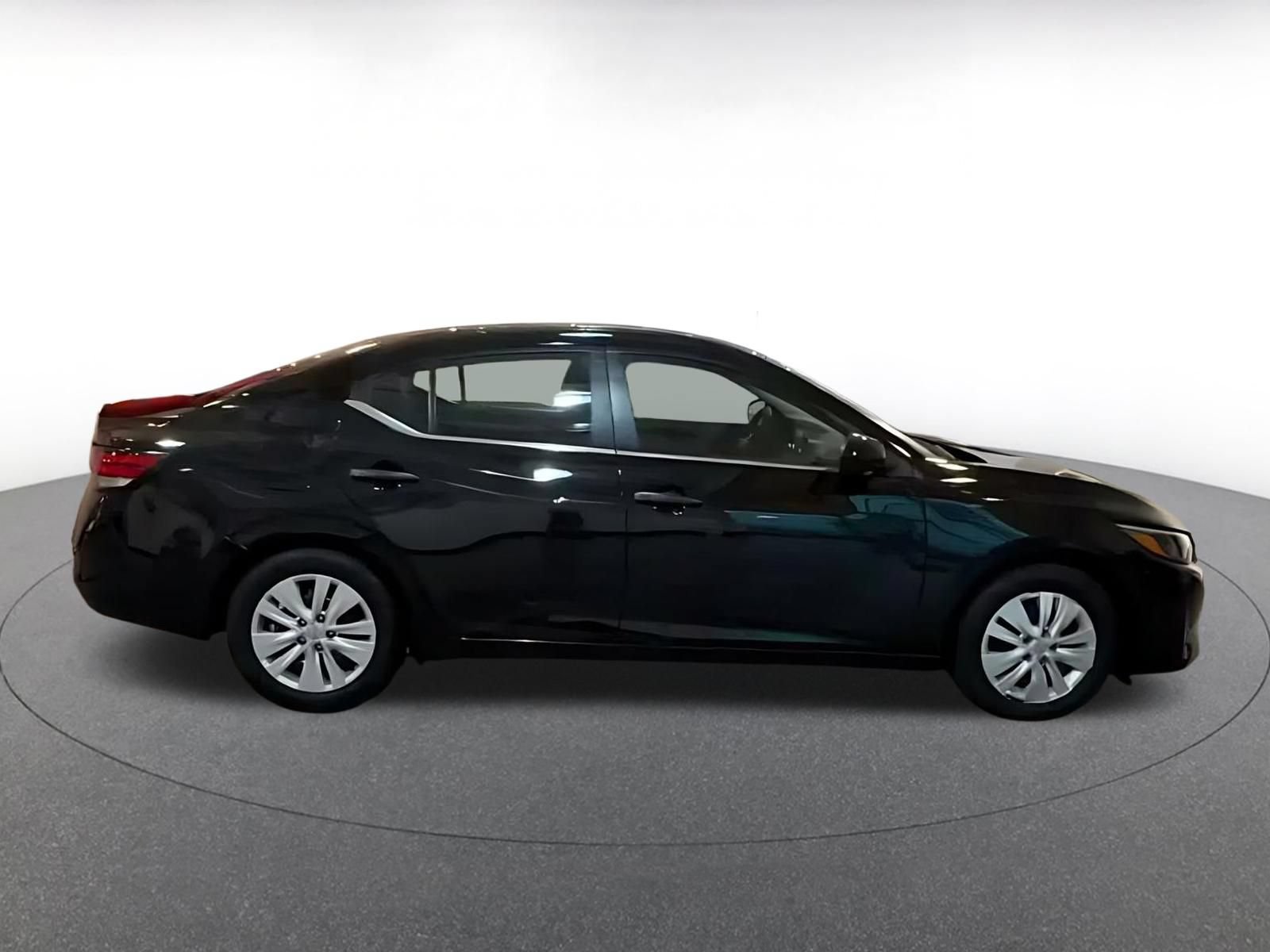 Thumbnail: 2025 Nissan Sentra - 16