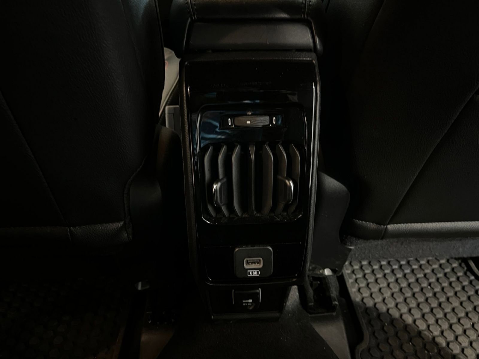 Thumbnail: 2025 Jeep Compass - 23