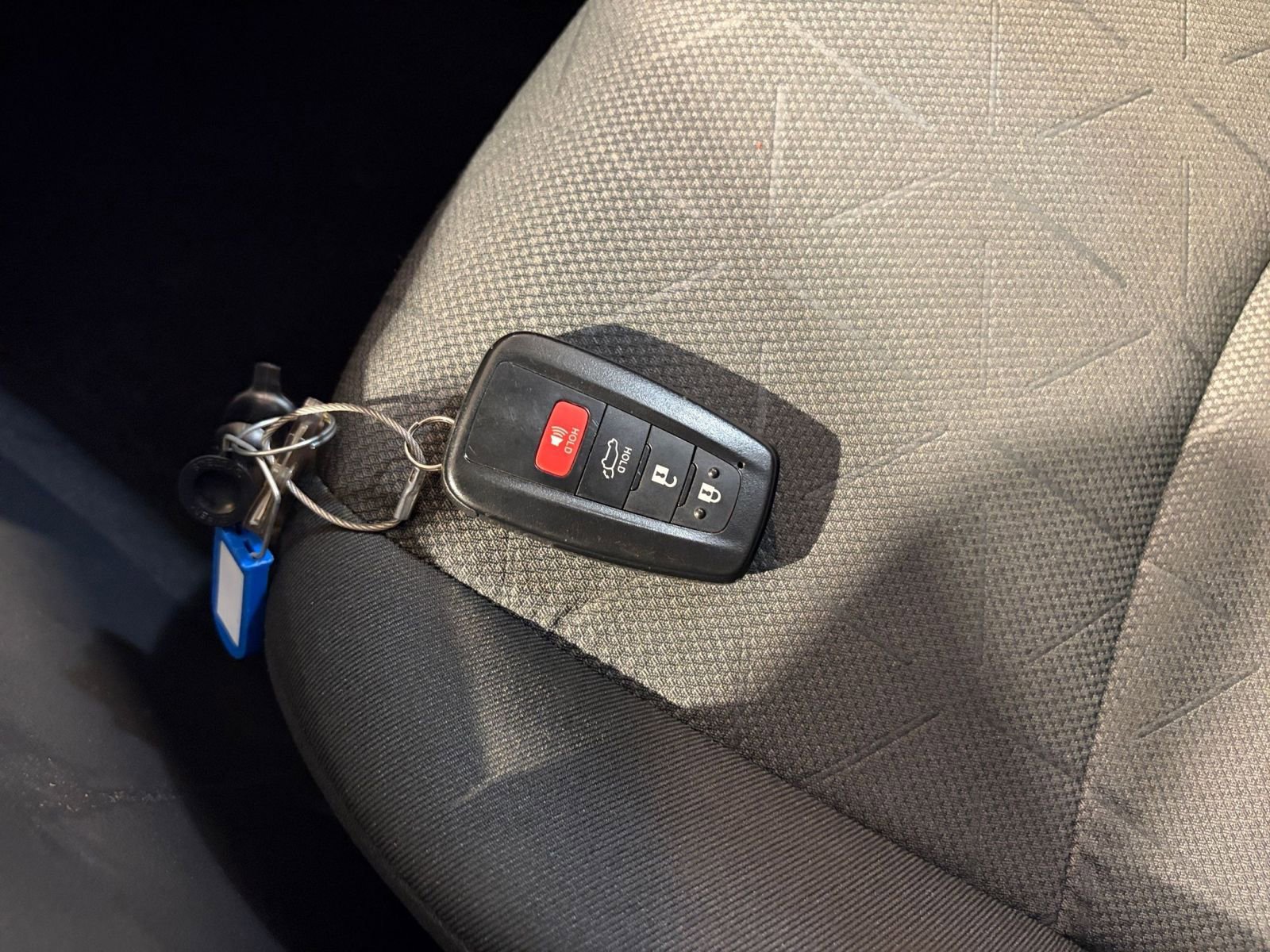 Thumbnail: 2025 Toyota RAV4 - 23