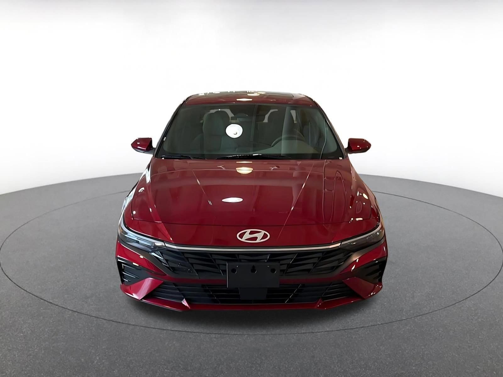 Thumbnail: 2025 Hyundai Elantra - 4