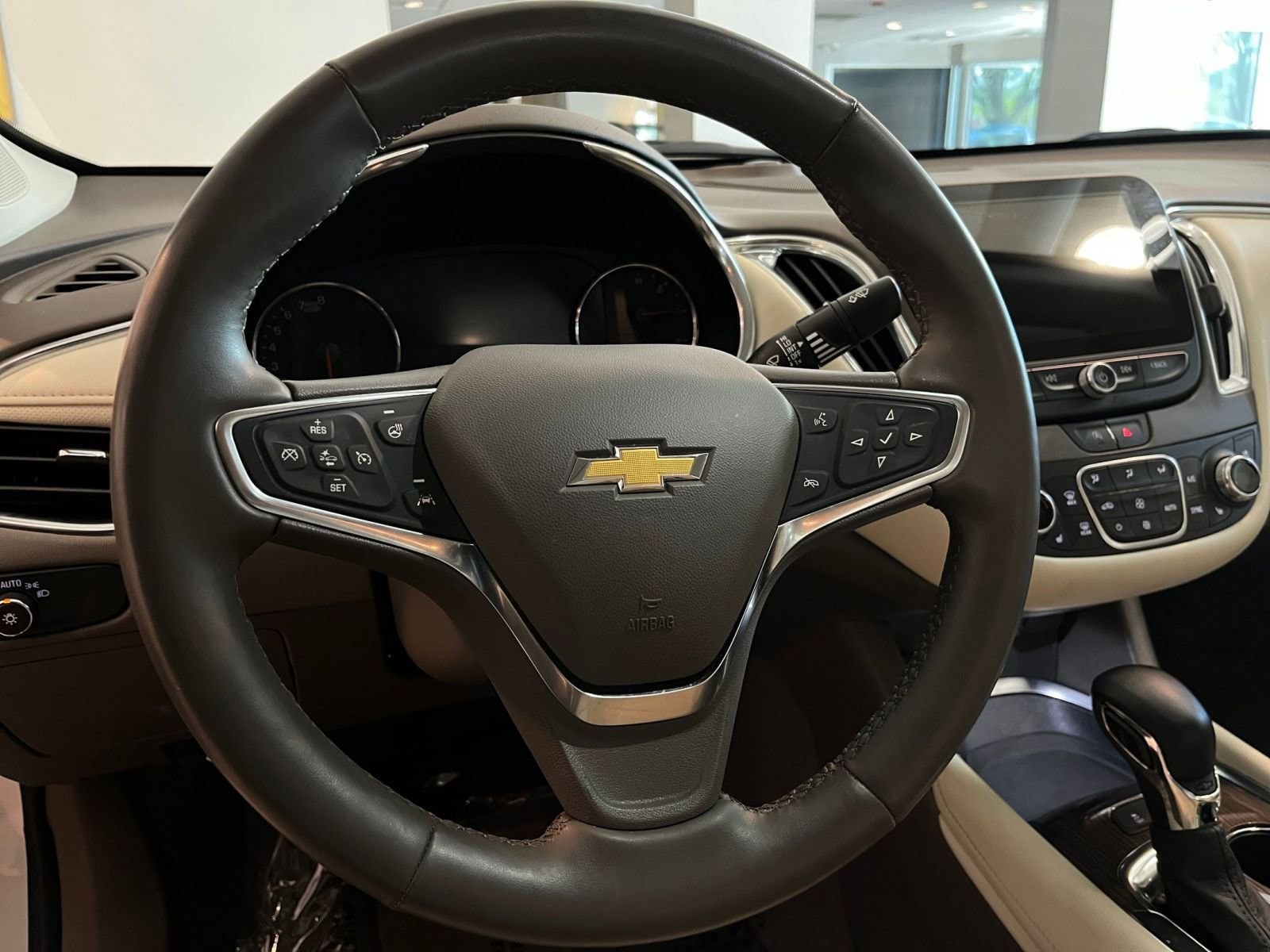 Thumbnail: 2024 Chevrolet Malibu - 28