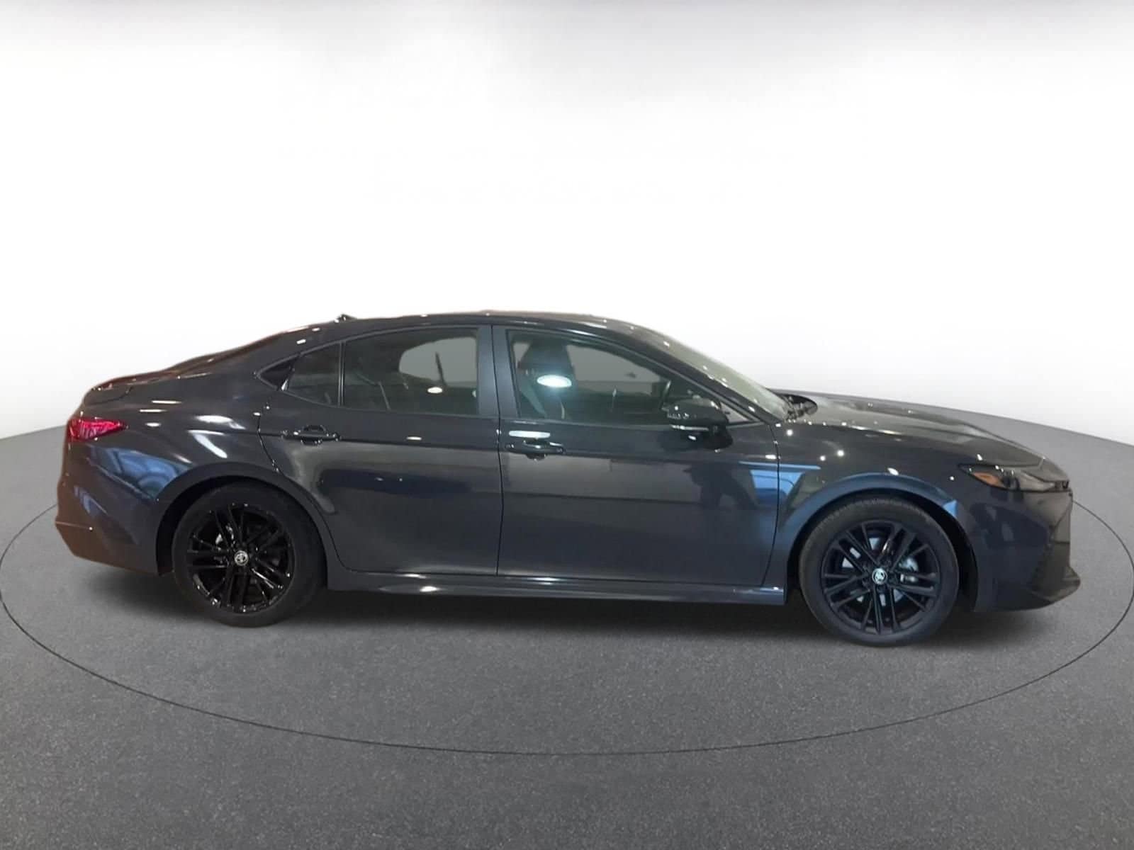 Thumbnail: 2025 Toyota Camry - 16