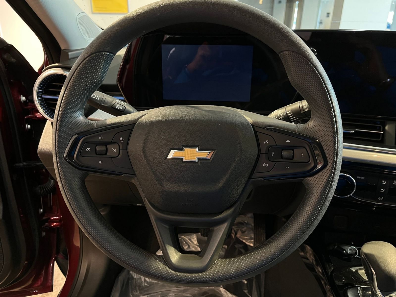 Thumbnail: 2025 Chevrolet Trax - 27