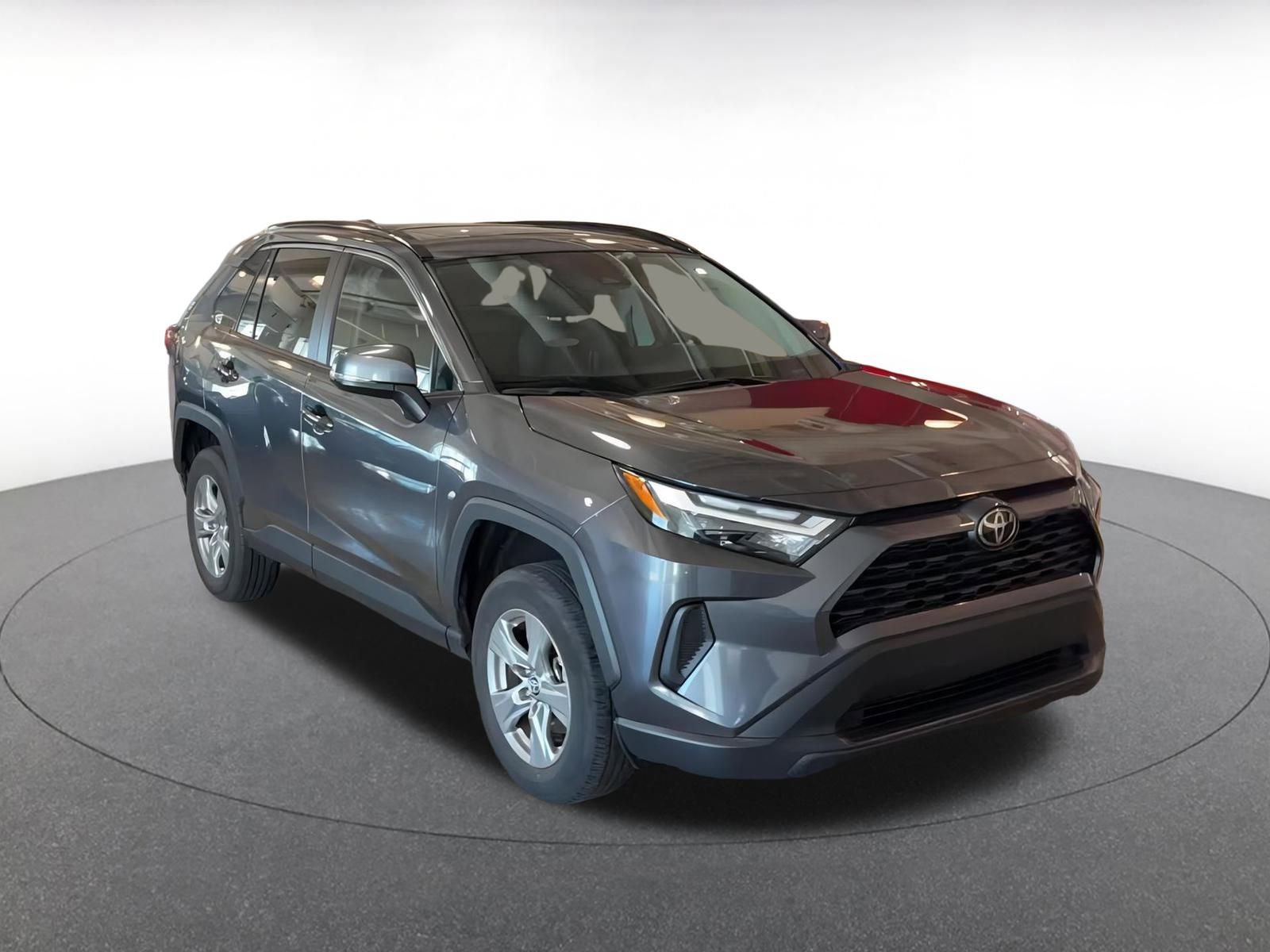 Thumbnail: 2025 Toyota RAV4 - 3
