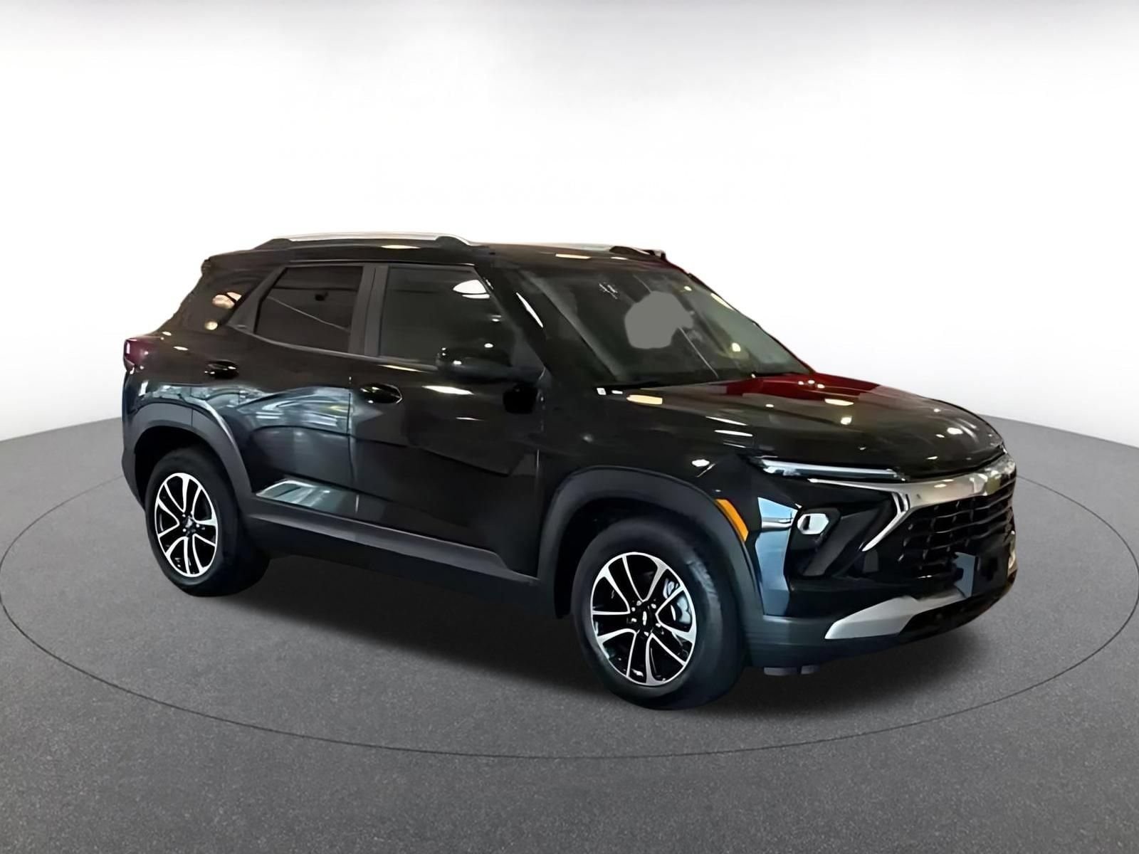 Thumbnail: 2025 Chevrolet TrailBlazer - 2
