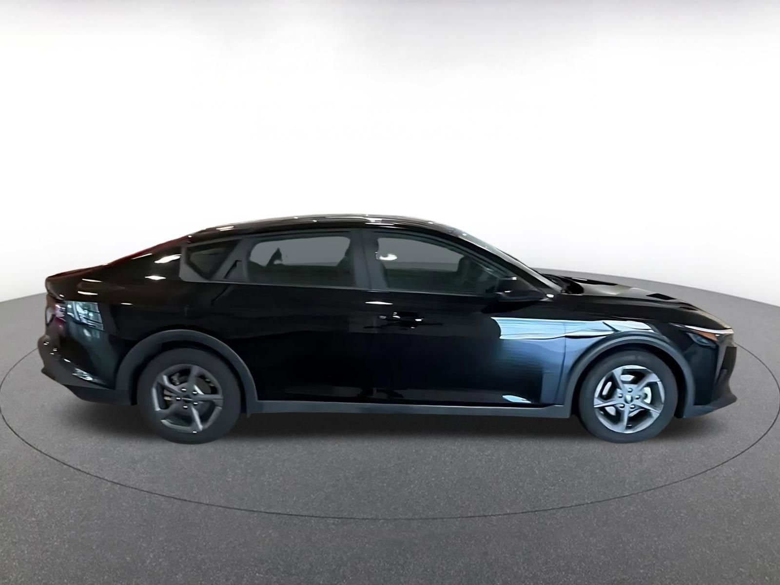 Thumbnail: 2025 Kia K4 - 11