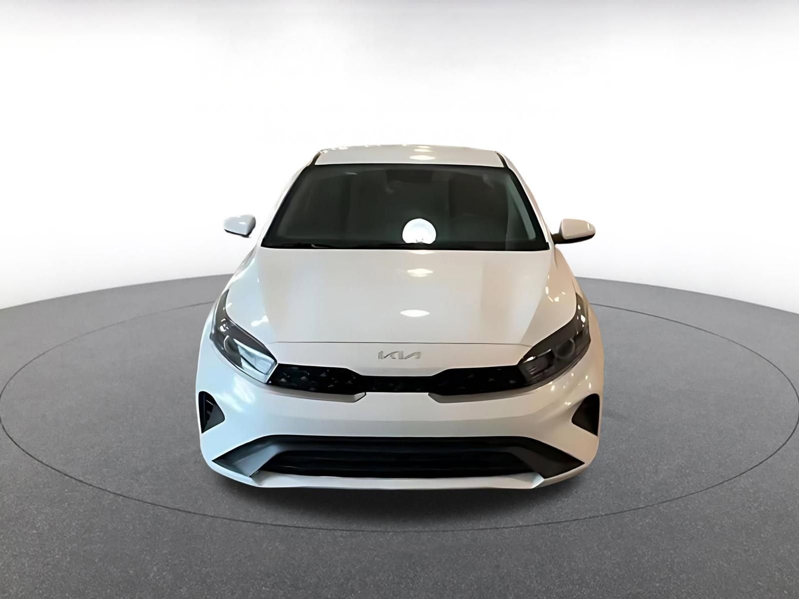 Thumbnail: 2024 Kia Forte - 4
