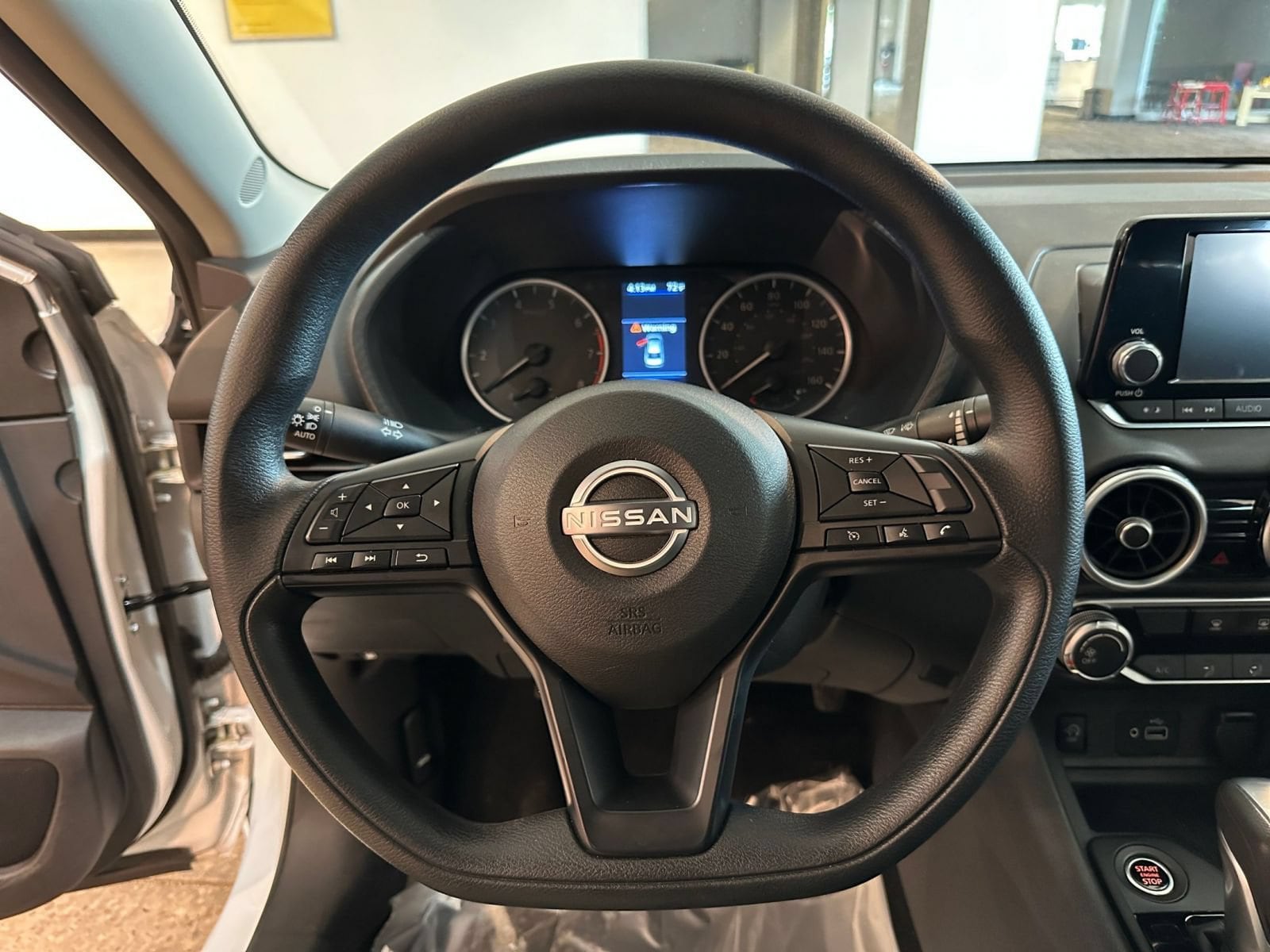 Thumbnail: 2025 Nissan Sentra - 27