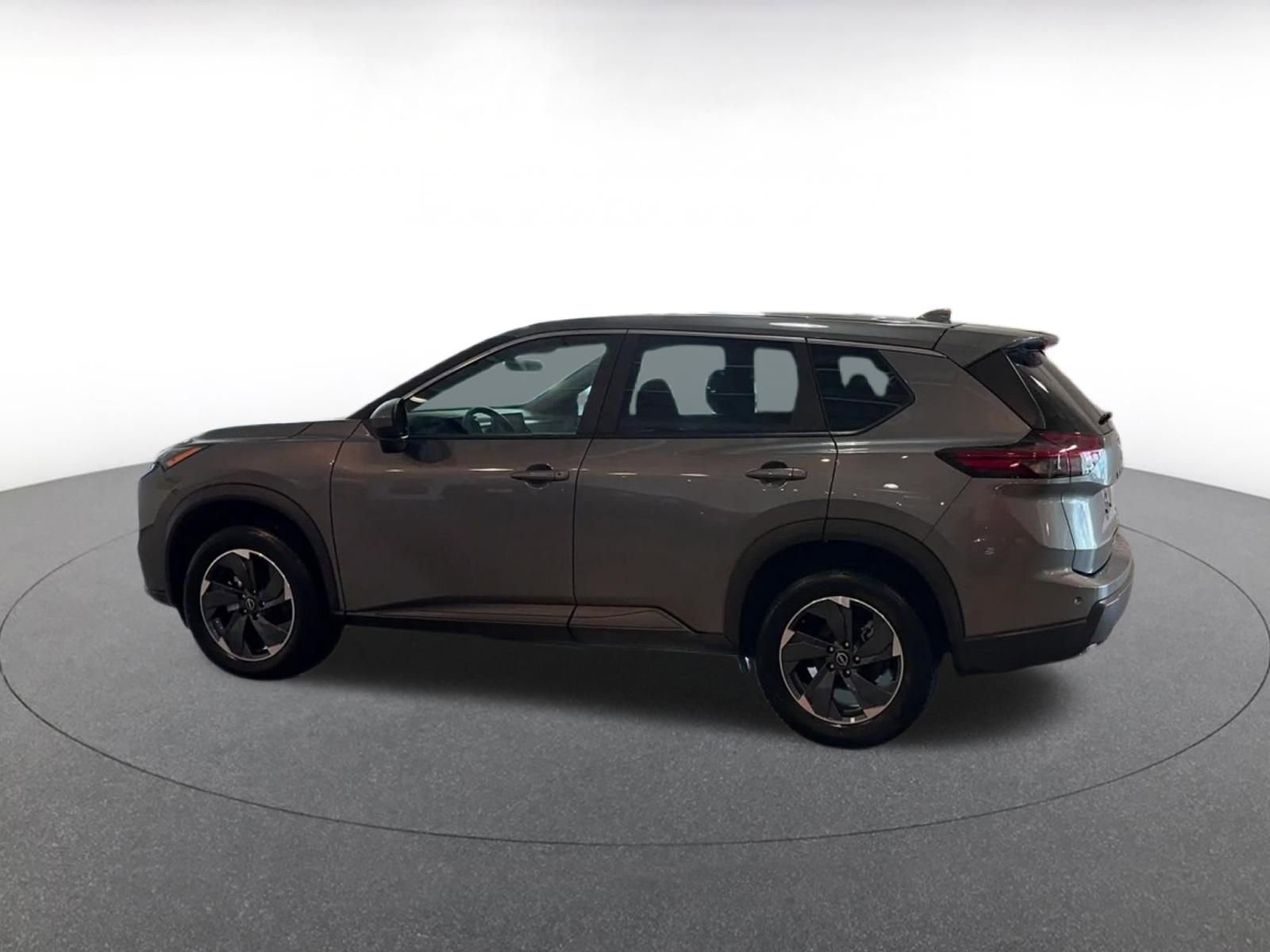 Thumbnail: 2025 Nissan Rogue - 10