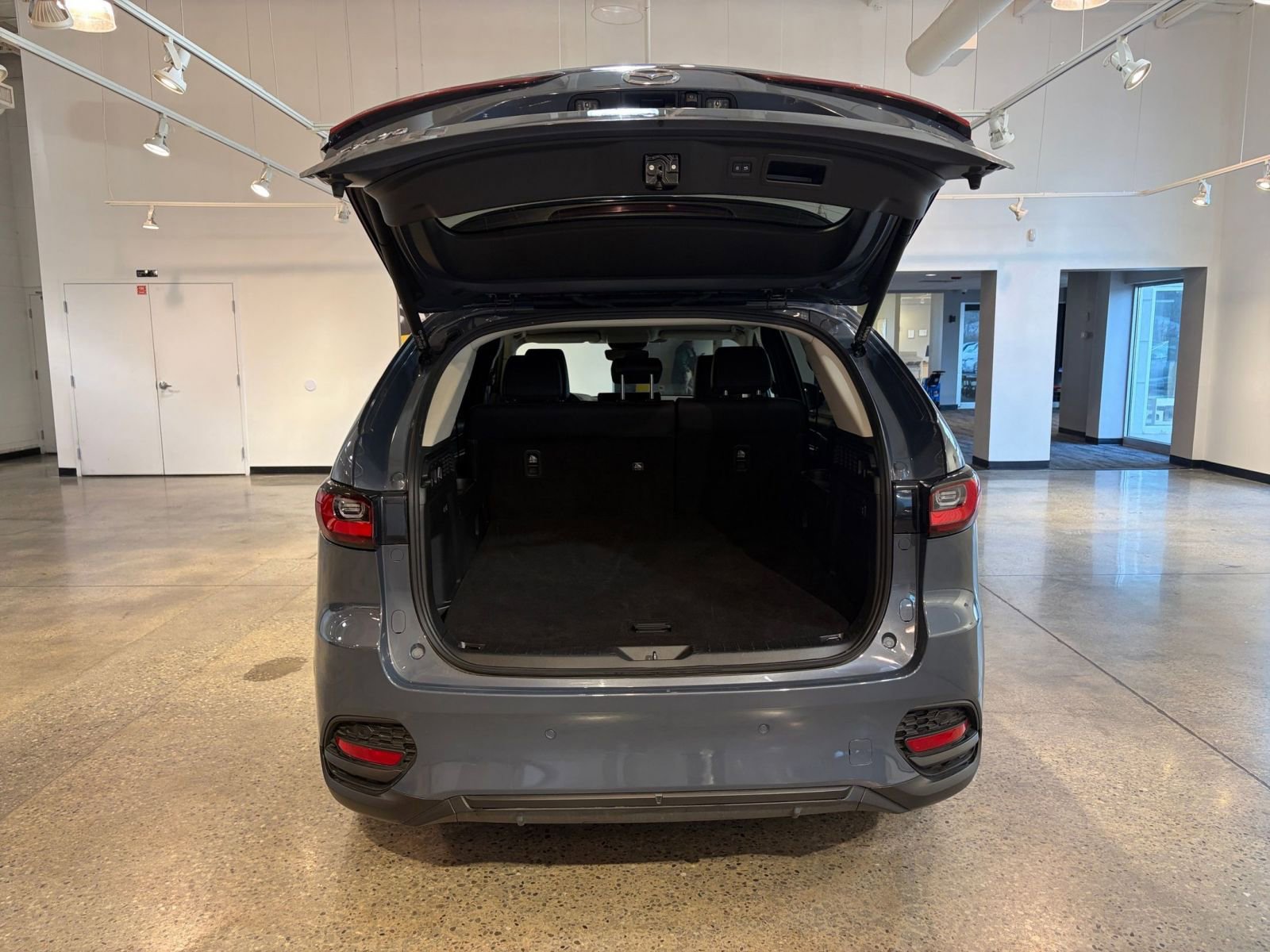 Thumbnail: 2025 Mazda CX-70 - 33