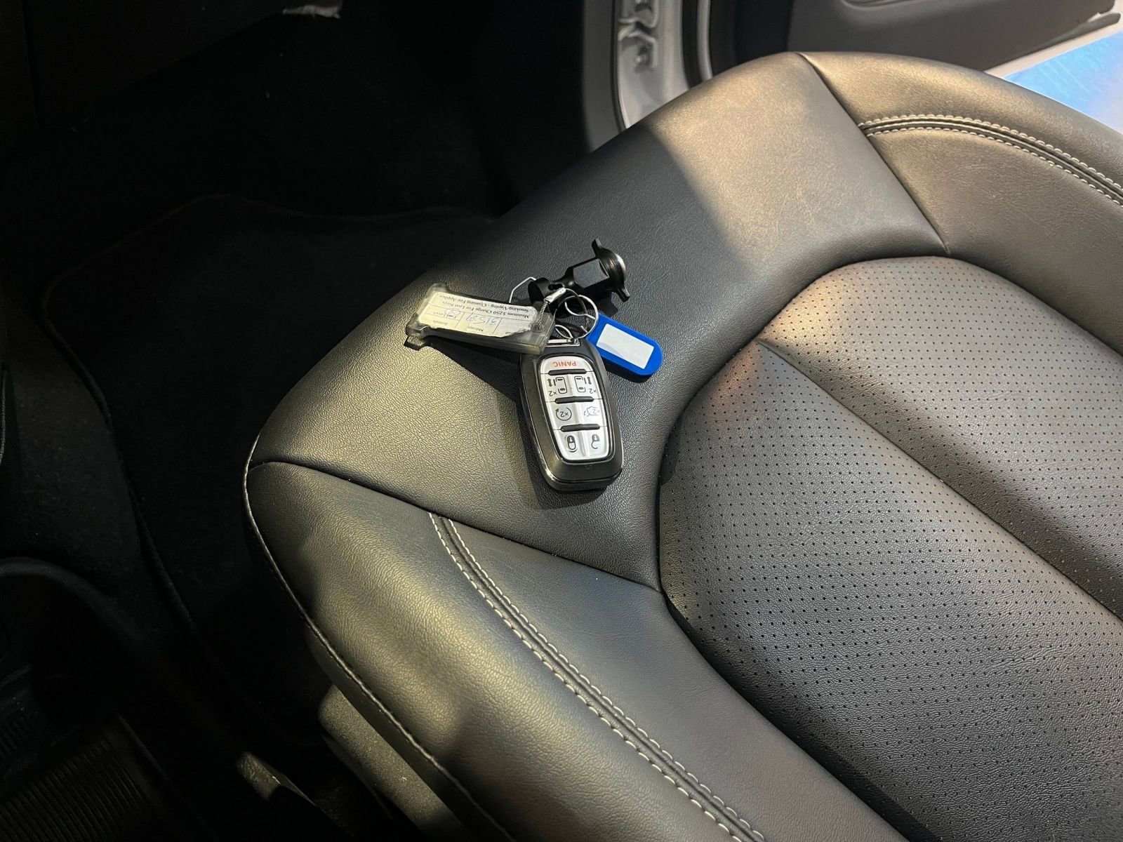 Thumbnail: 2025 Chrysler Pacifica - 21