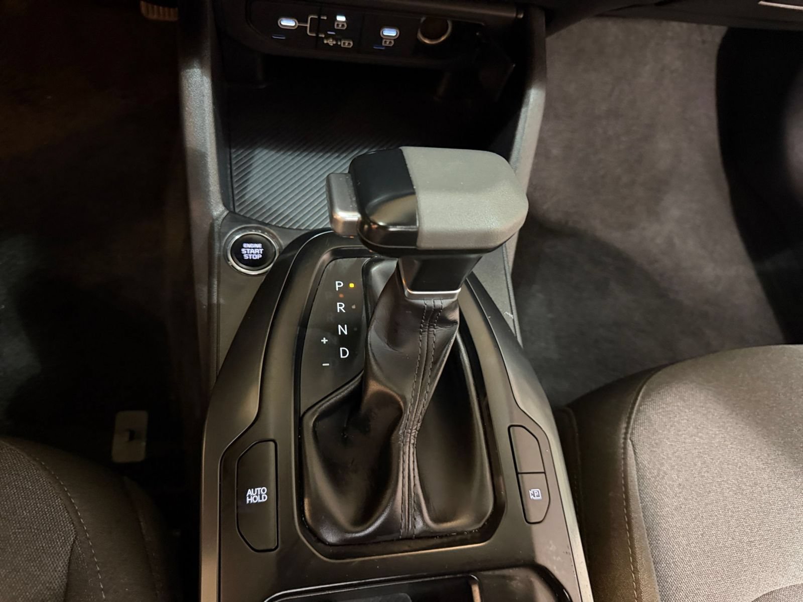 2025 Kia K4 LXS - Photo 40