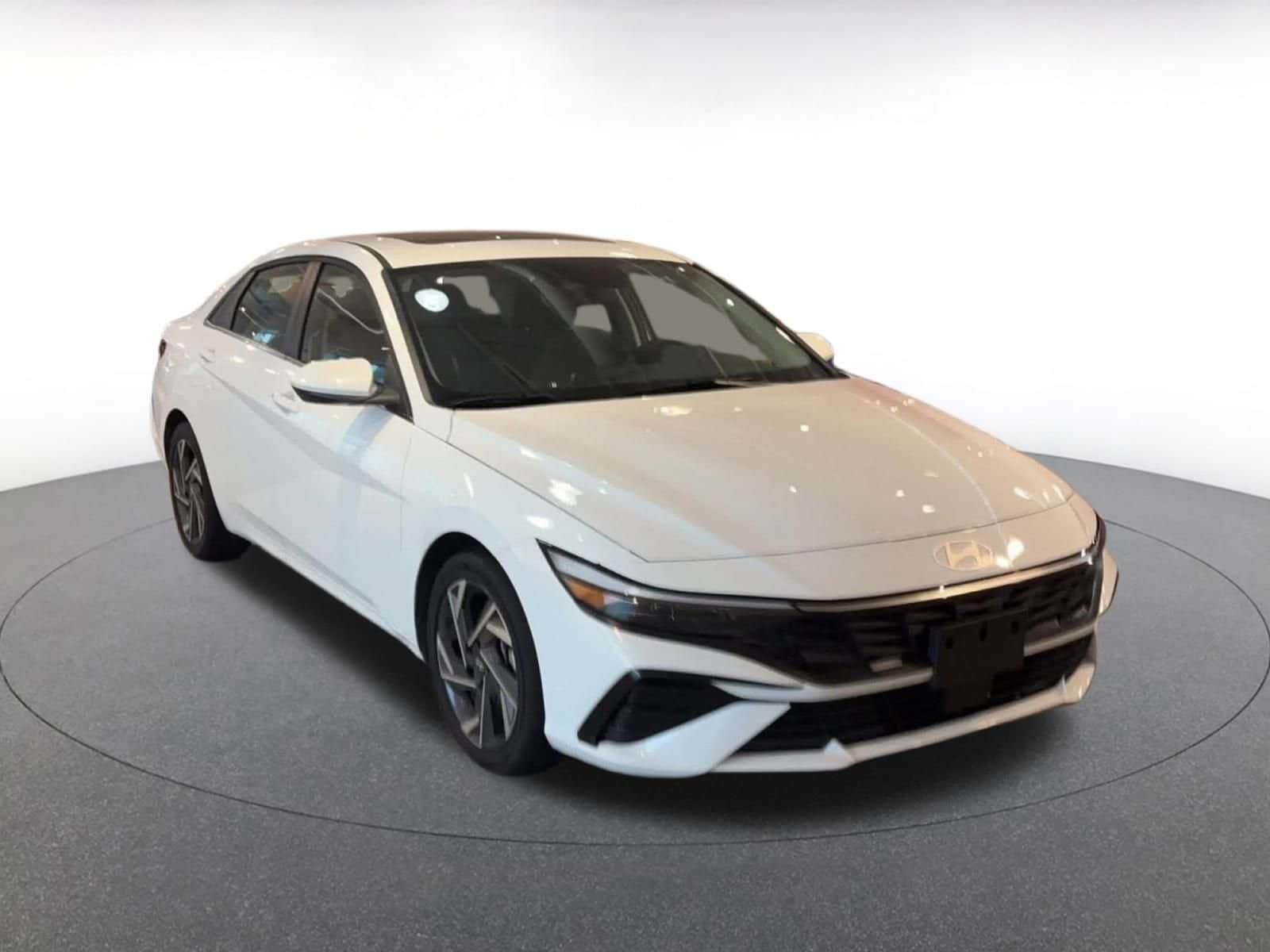 Thumbnail: 2025 Hyundai Elantra - 3