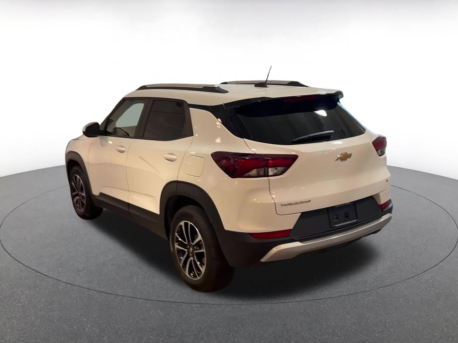 Thumbnail: 2025 Chevrolet TrailBlazer - 11