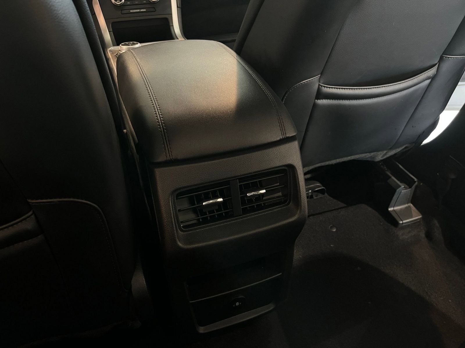 Thumbnail: 2023 Ford Edge - 24