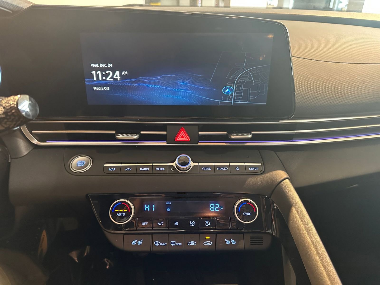 Thumbnail: 2025 Hyundai Elantra - 18