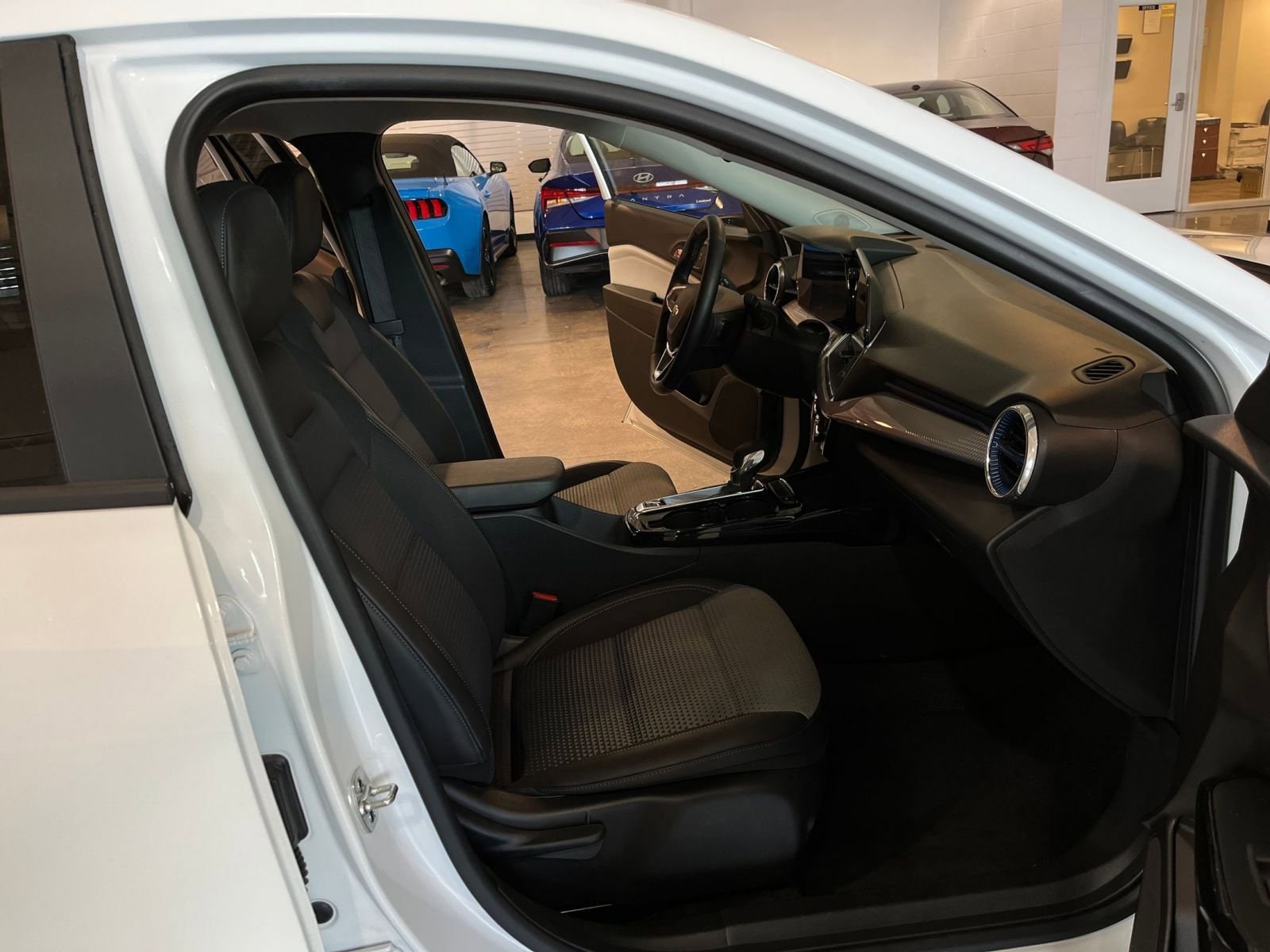 Thumbnail: 2025 Chevrolet Trax - 35