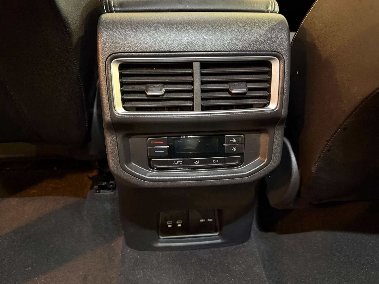 Thumbnail: 2026 Volkswagen Atlas - 24