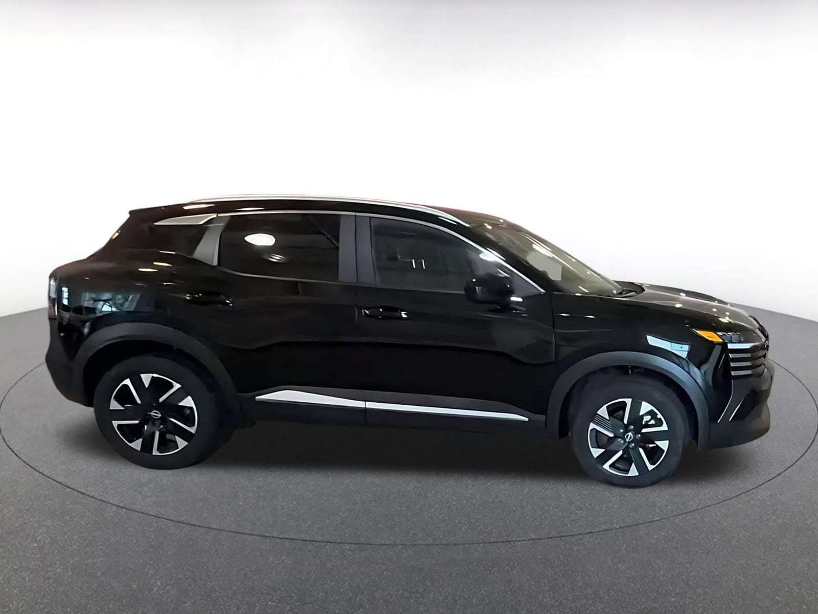 Thumbnail: 2026 Nissan Kicks - 11