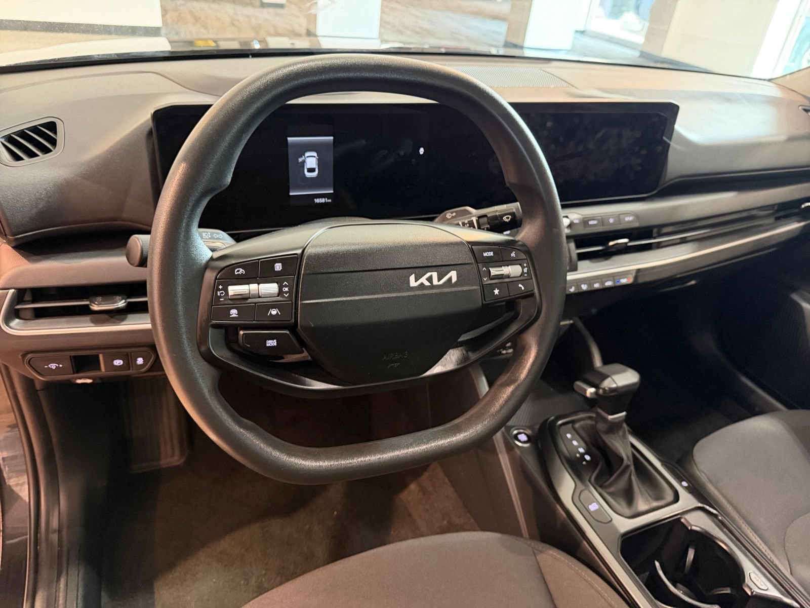 Thumbnail: 2026 Kia K4 - 27