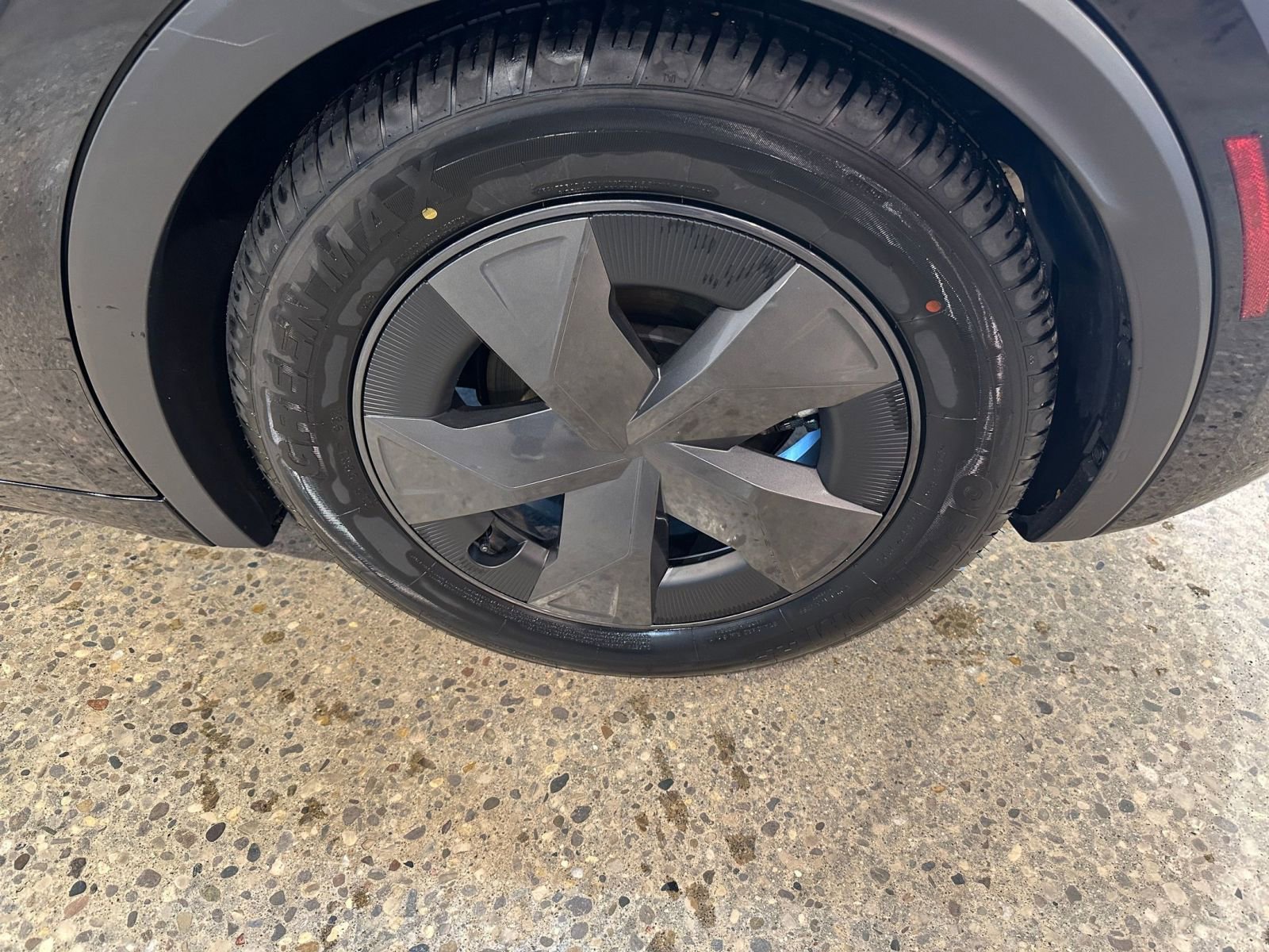 Thumbnail: 2025 Toyota Prius - 30