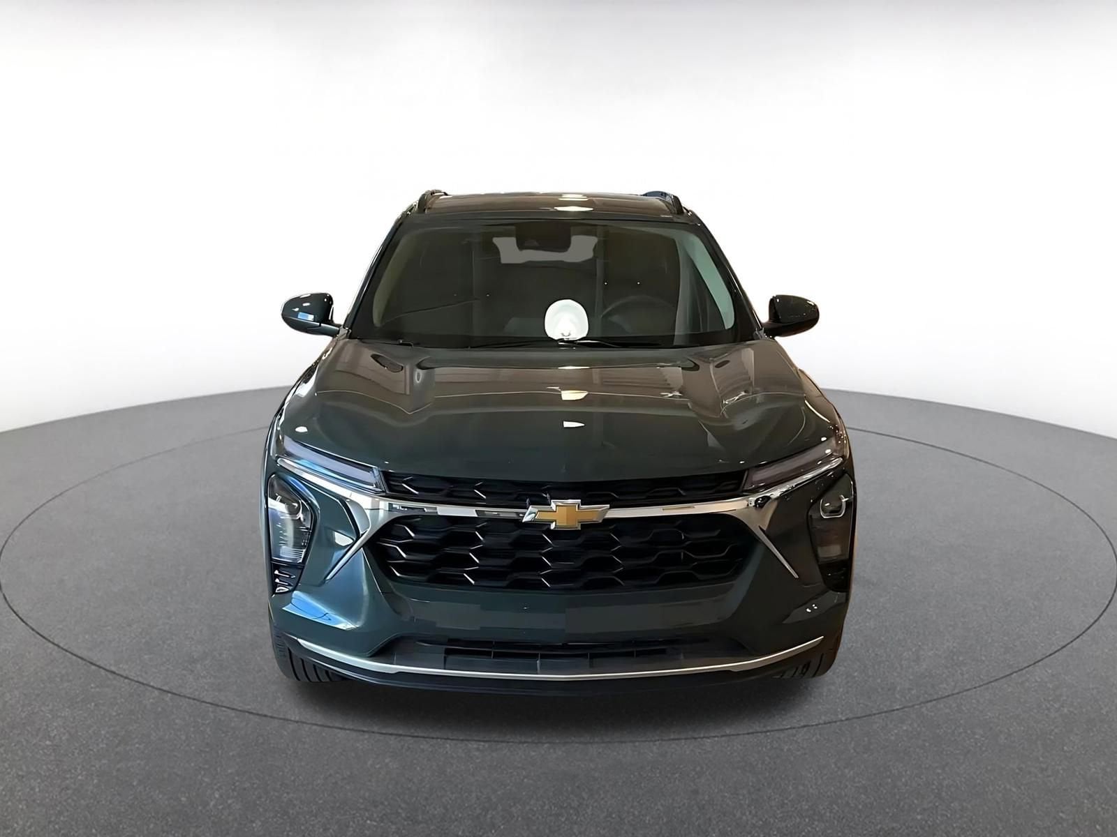 Thumbnail: 2025 Chevrolet Trax - 4