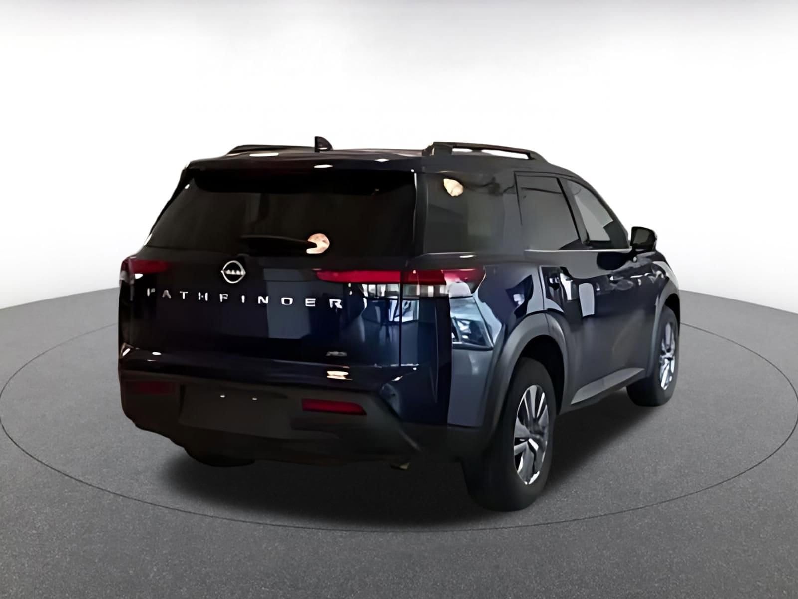 Thumbnail: 2025 Nissan Pathfinder - 15