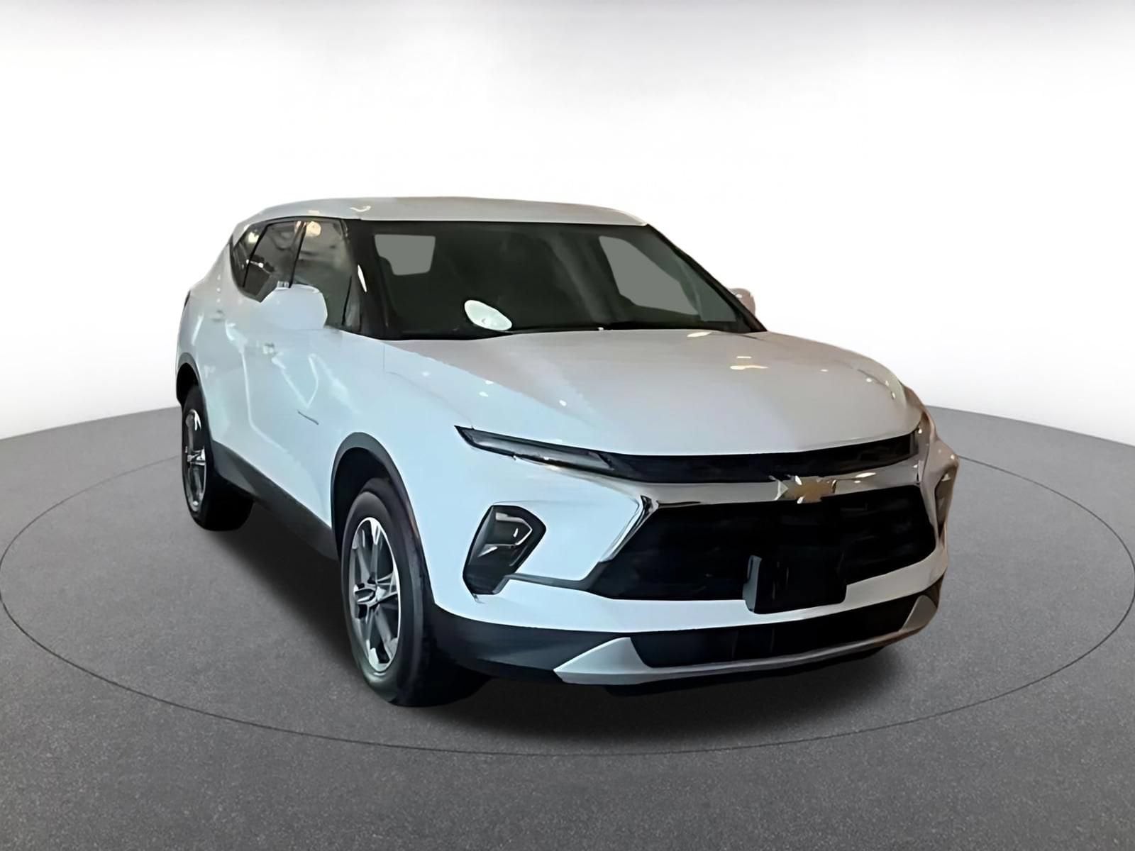Thumbnail: 2025 Chevrolet Blazer - 3