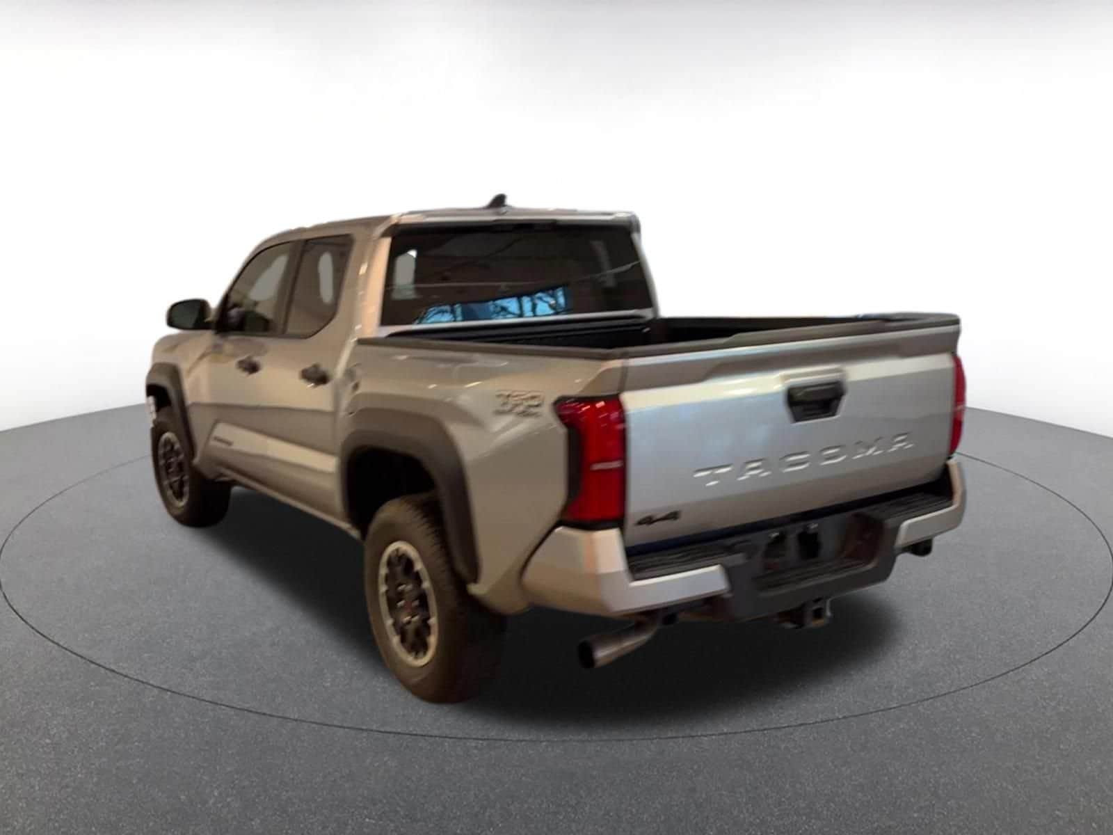 Thumbnail: 2025 Toyota Tacoma - 10