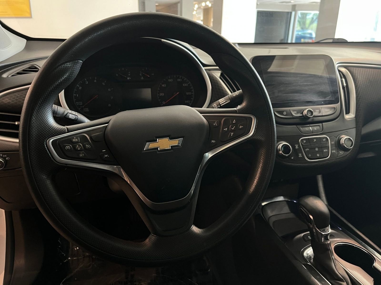 Thumbnail: 2023 Chevrolet Malibu - 28