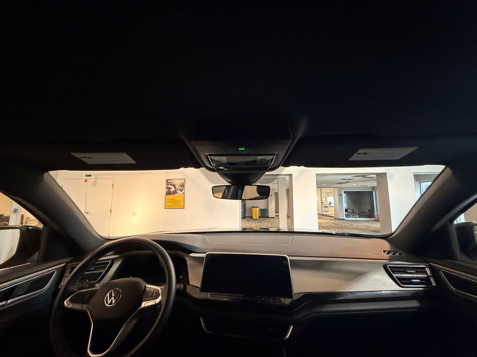 Thumbnail: 2025 Volkswagen Atlas - 33