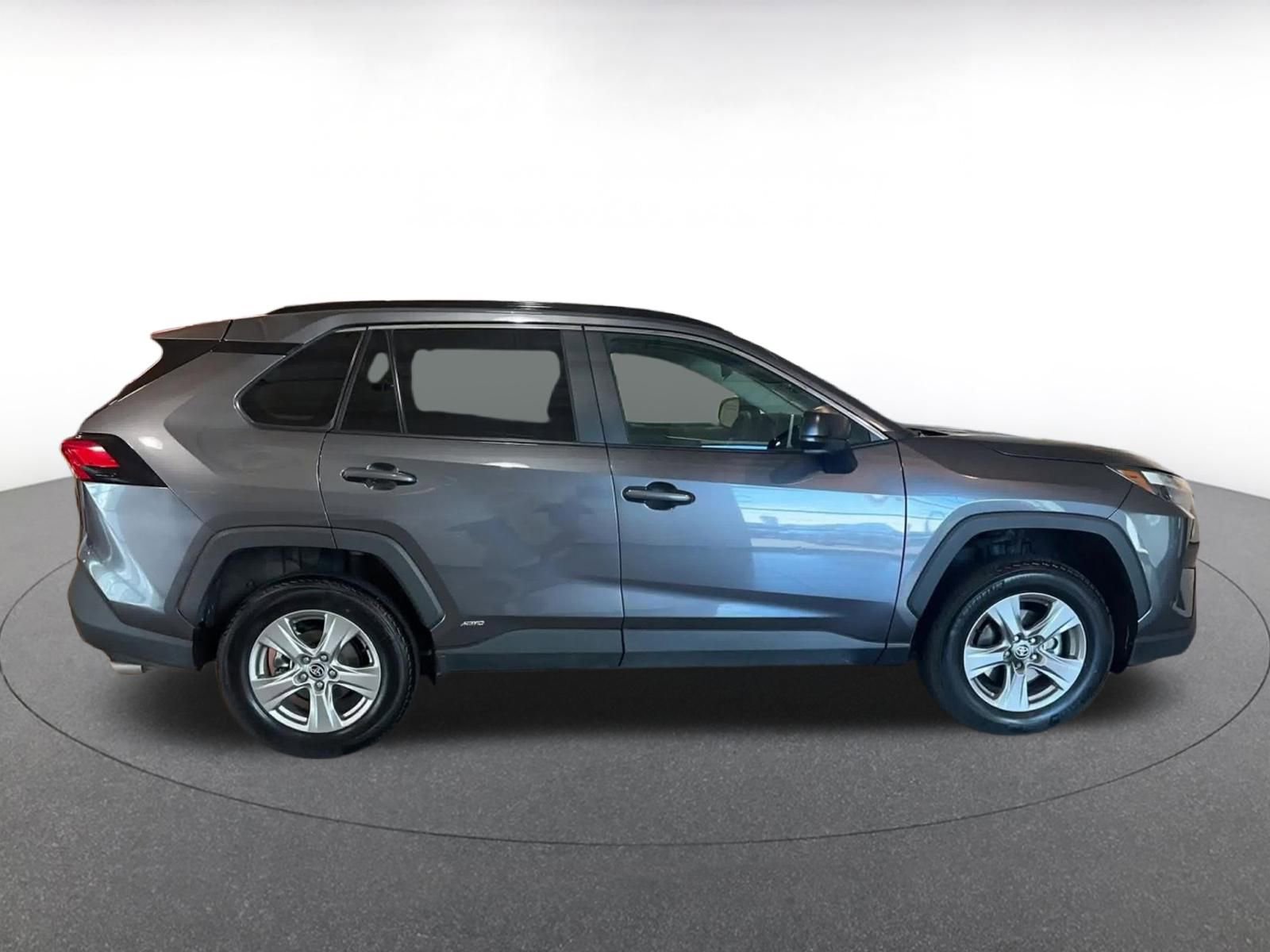 Thumbnail: 2025 Toyota RAV4 - 16