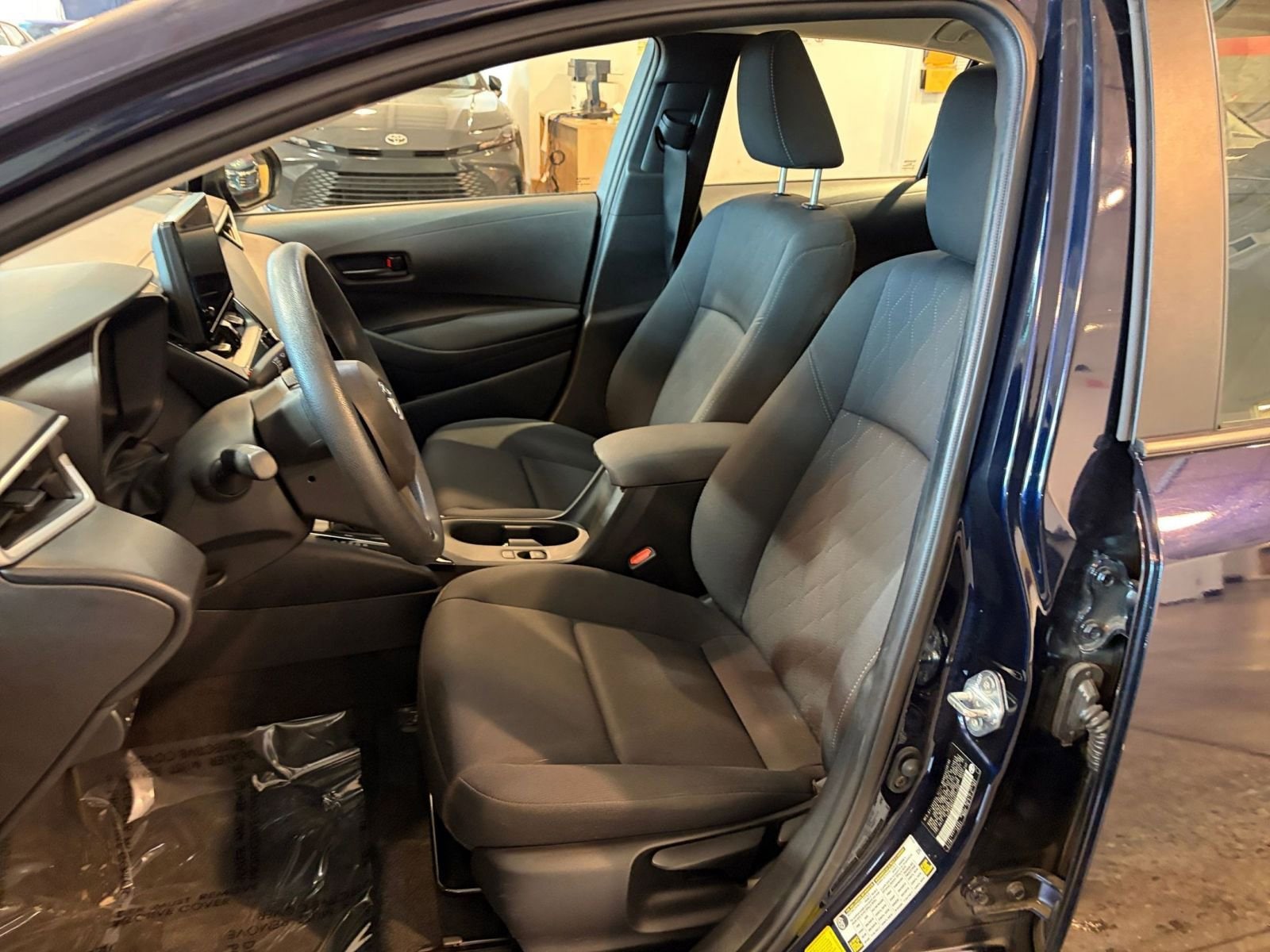 Thumbnail: 2025 Toyota Corolla - 27