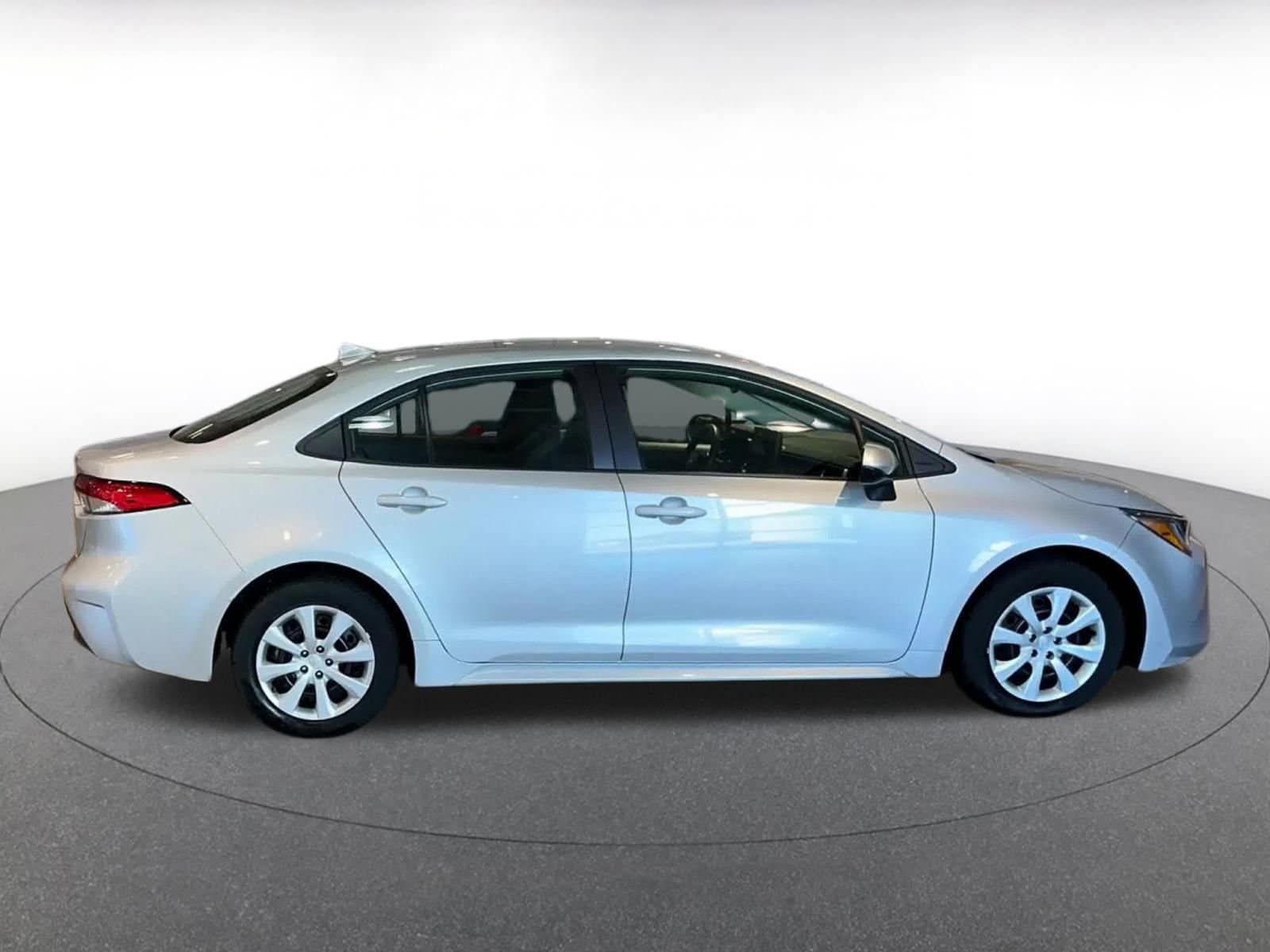 Thumbnail: 2025 Toyota Corolla - 16