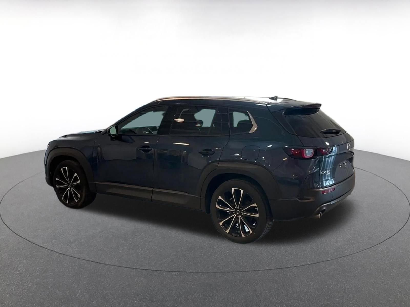 Thumbnail: 2025 Mazda CX-50 - 10