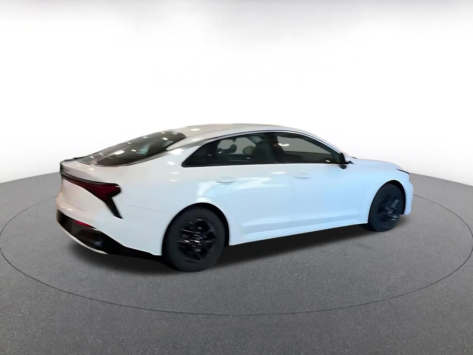 Thumbnail: 2025 Kia K5 - 11