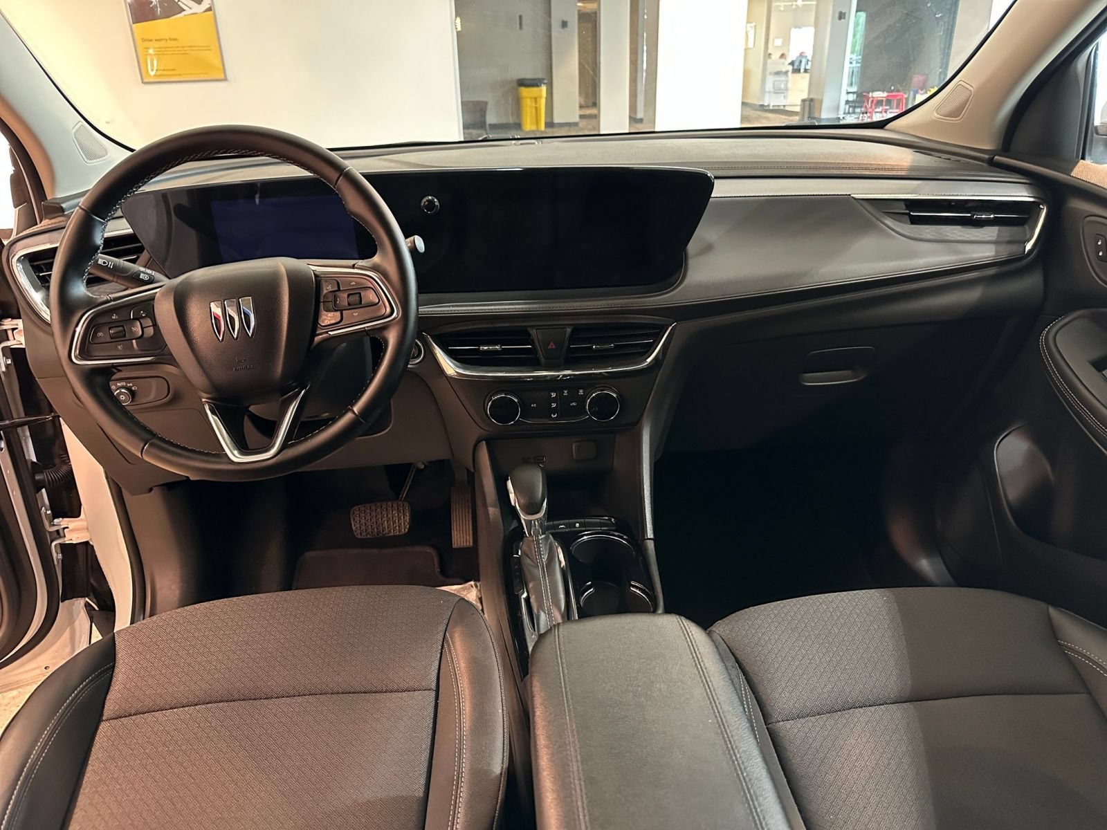 Thumbnail: 2025 Buick Encore GX - 32