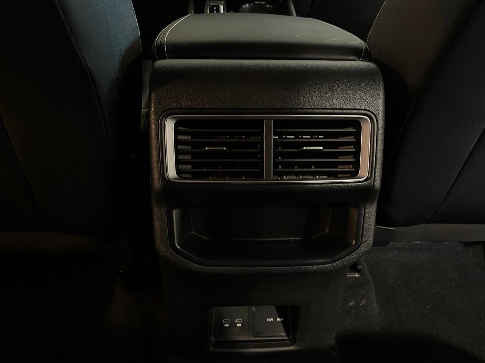 Thumbnail: 2025 Volkswagen Atlas - 24