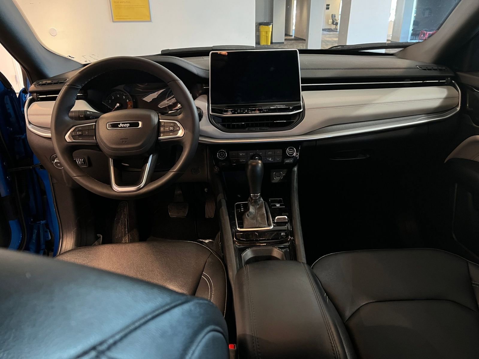 Thumbnail: 2025 Jeep Compass - 33