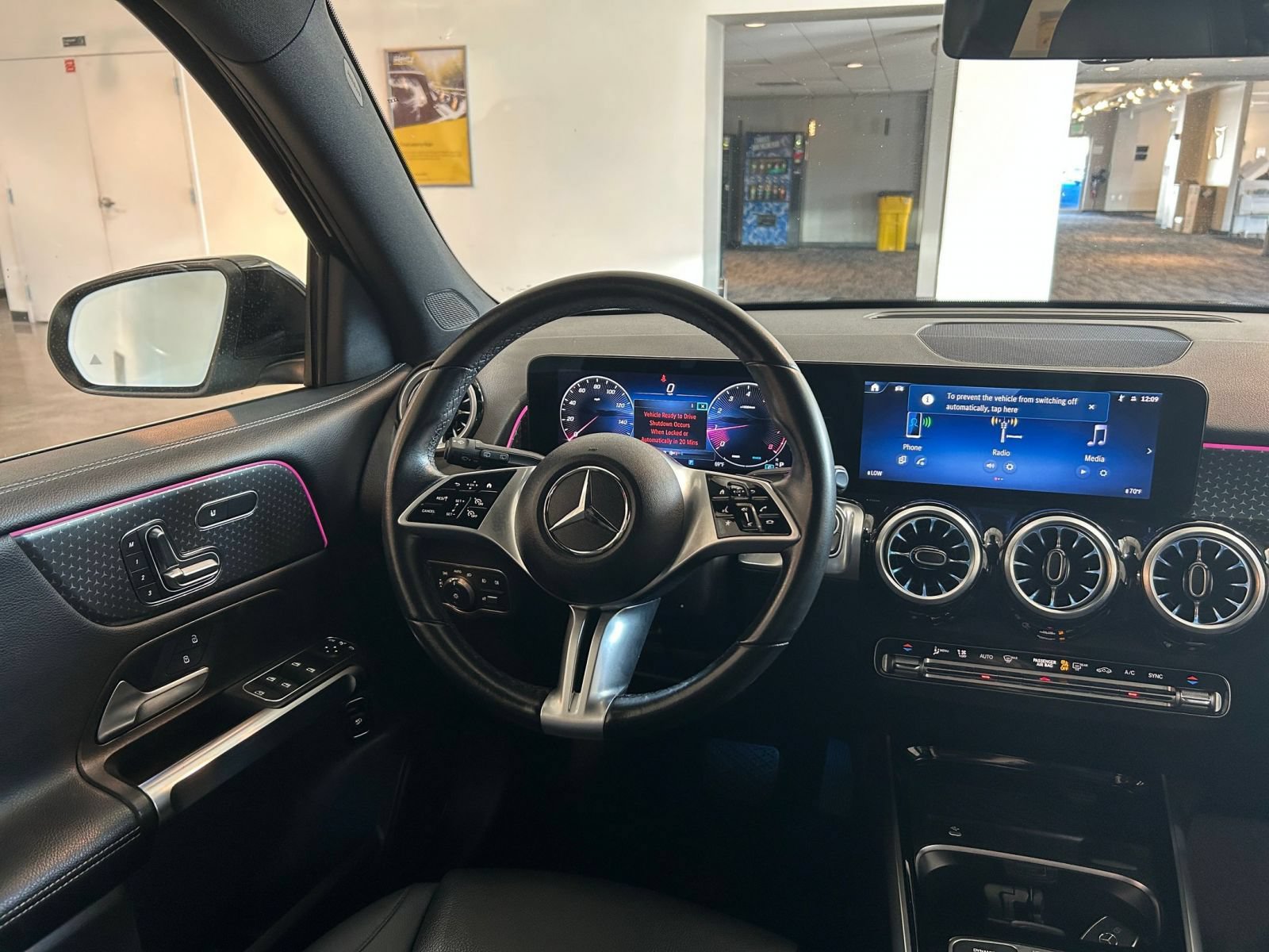 Thumbnail: 2025 Mercedes-Benz GLB - 35