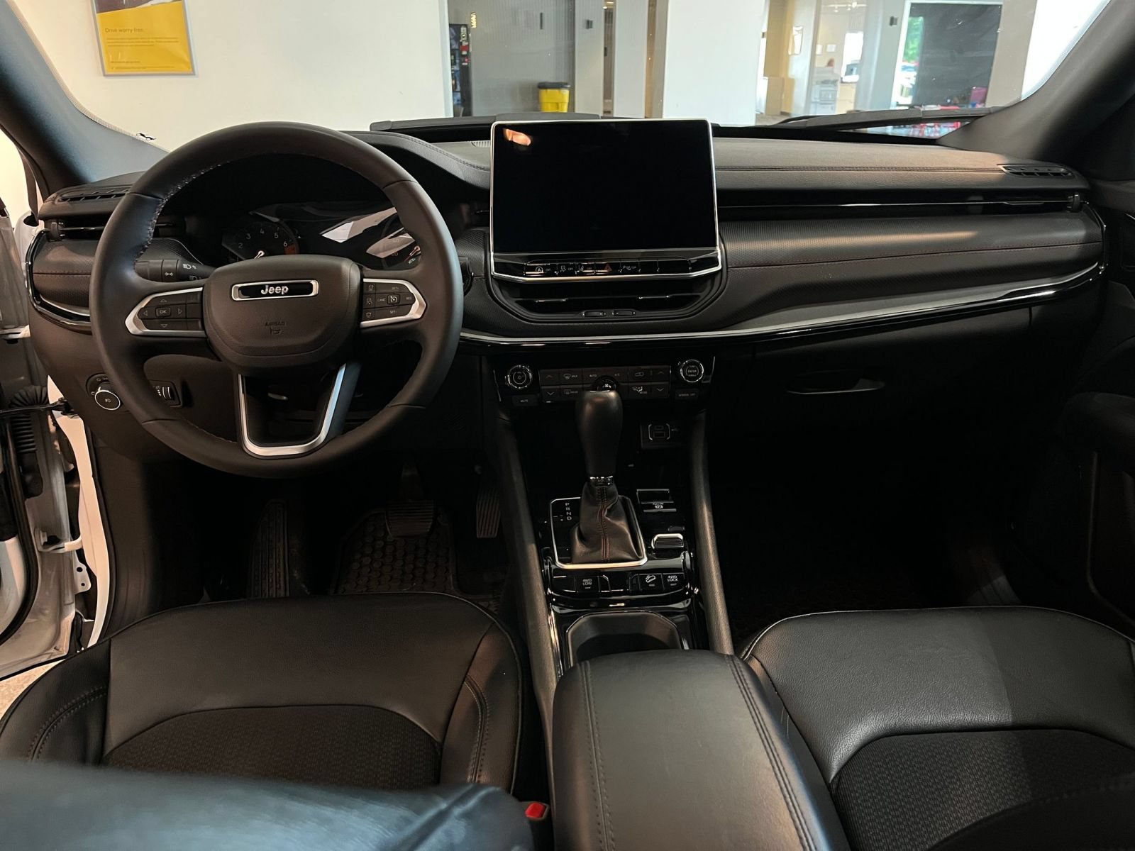 Thumbnail: 2025 Jeep Compass - 33
