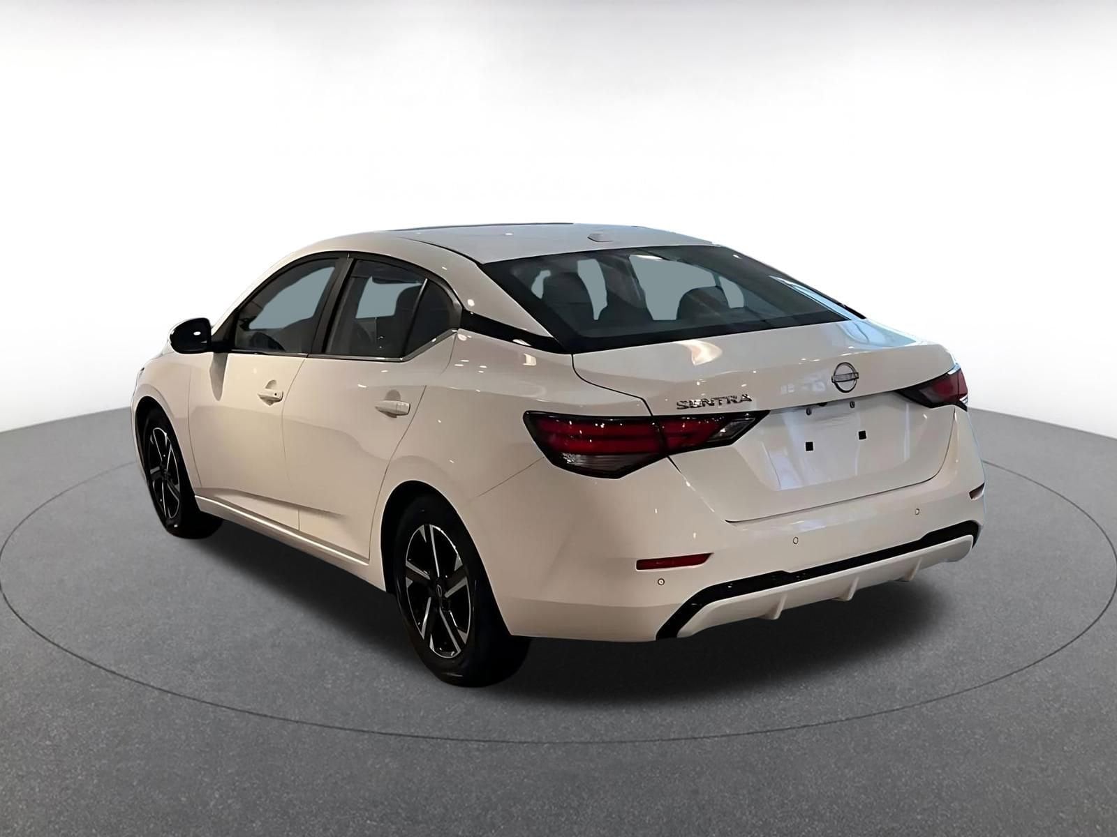 Thumbnail: 2025 Nissan Sentra - 11