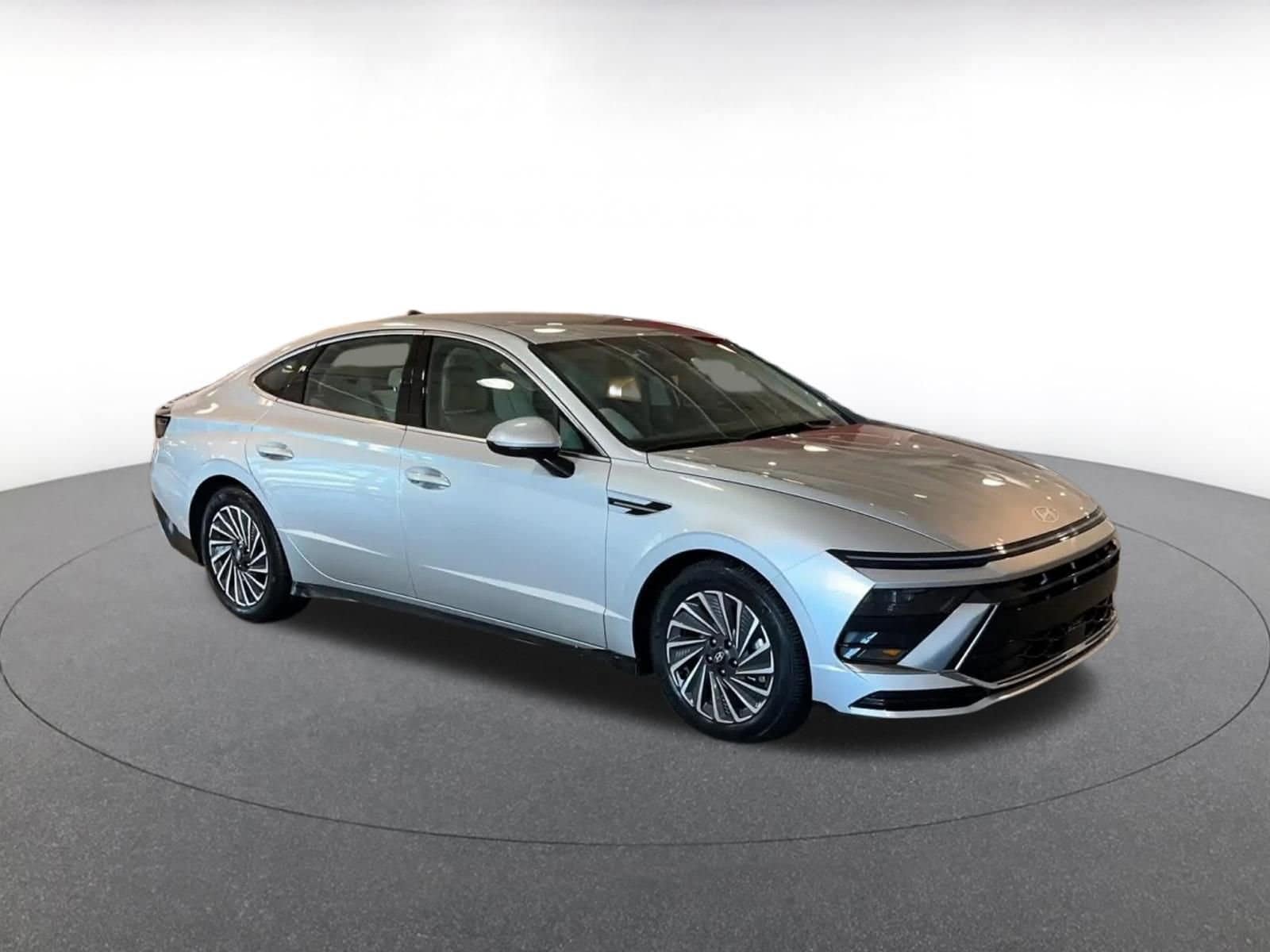 Thumbnail: 2025 Hyundai Sonata - 2