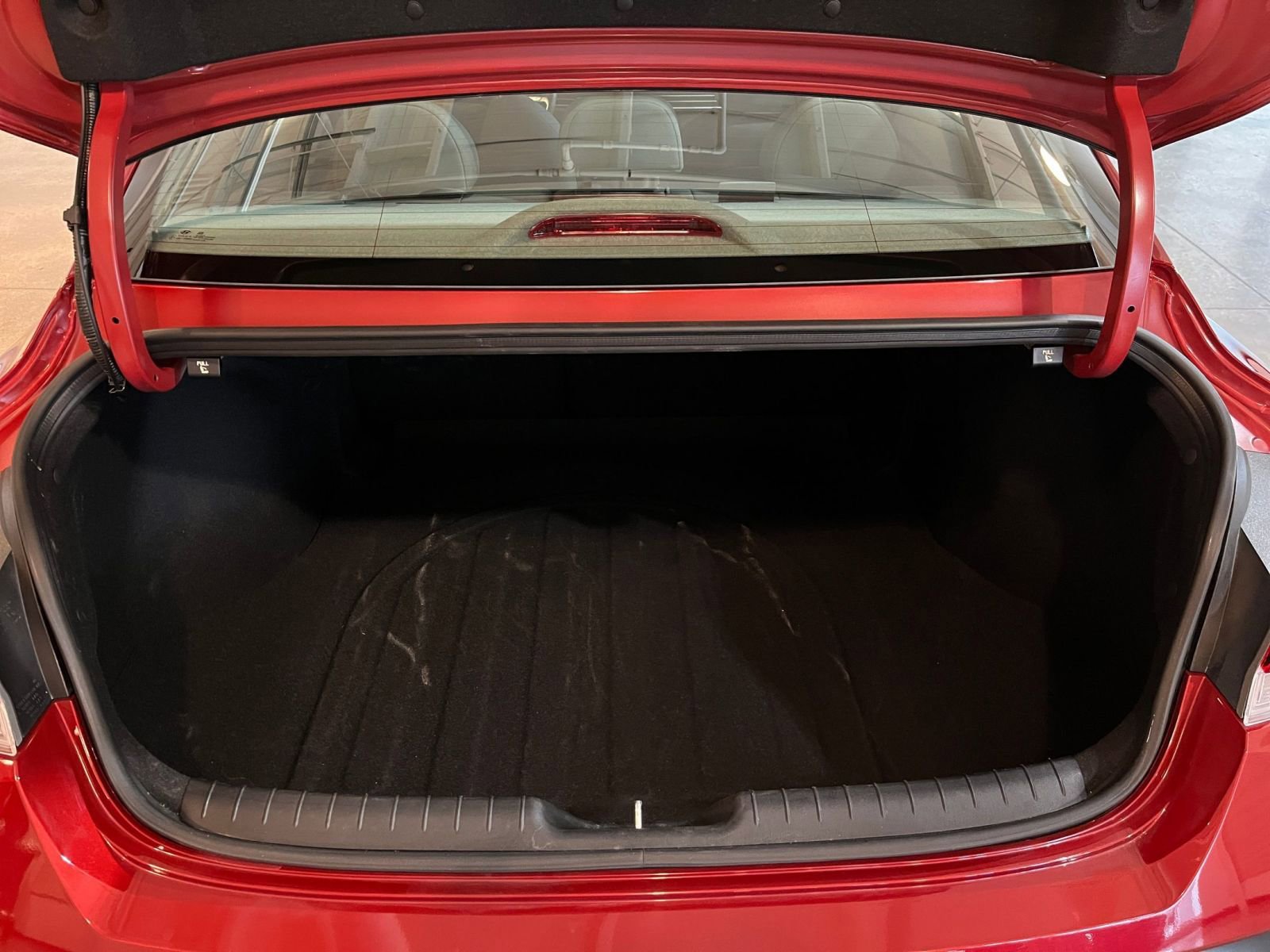 Thumbnail: 2025 Hyundai Elantra - 32