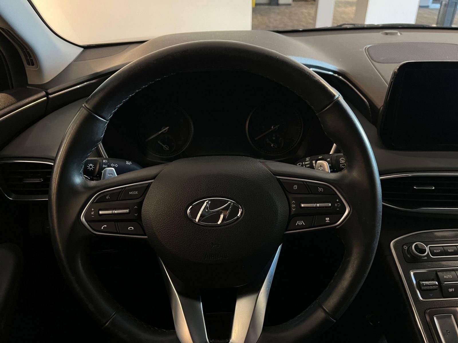 Thumbnail: 2023 Hyundai Santa Fe - 28