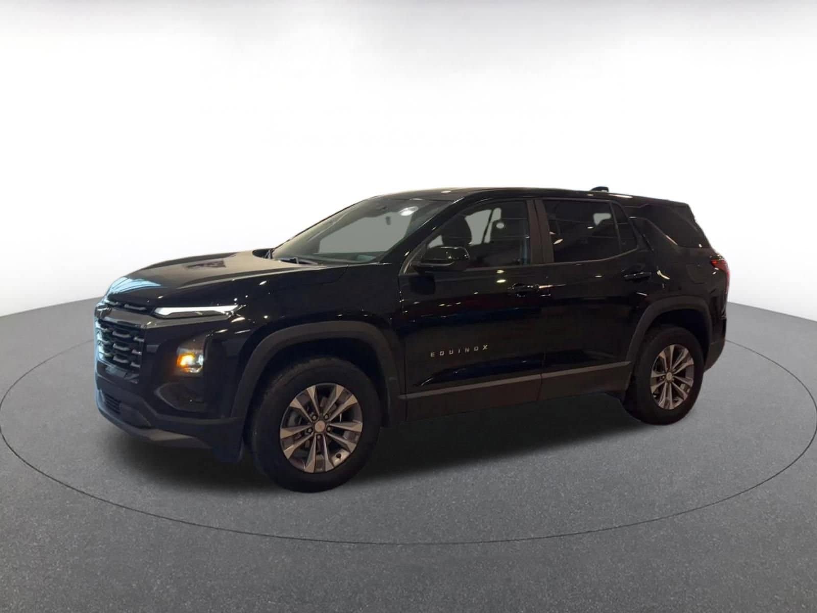 Thumbnail: 2025 Chevrolet Equinox - 8