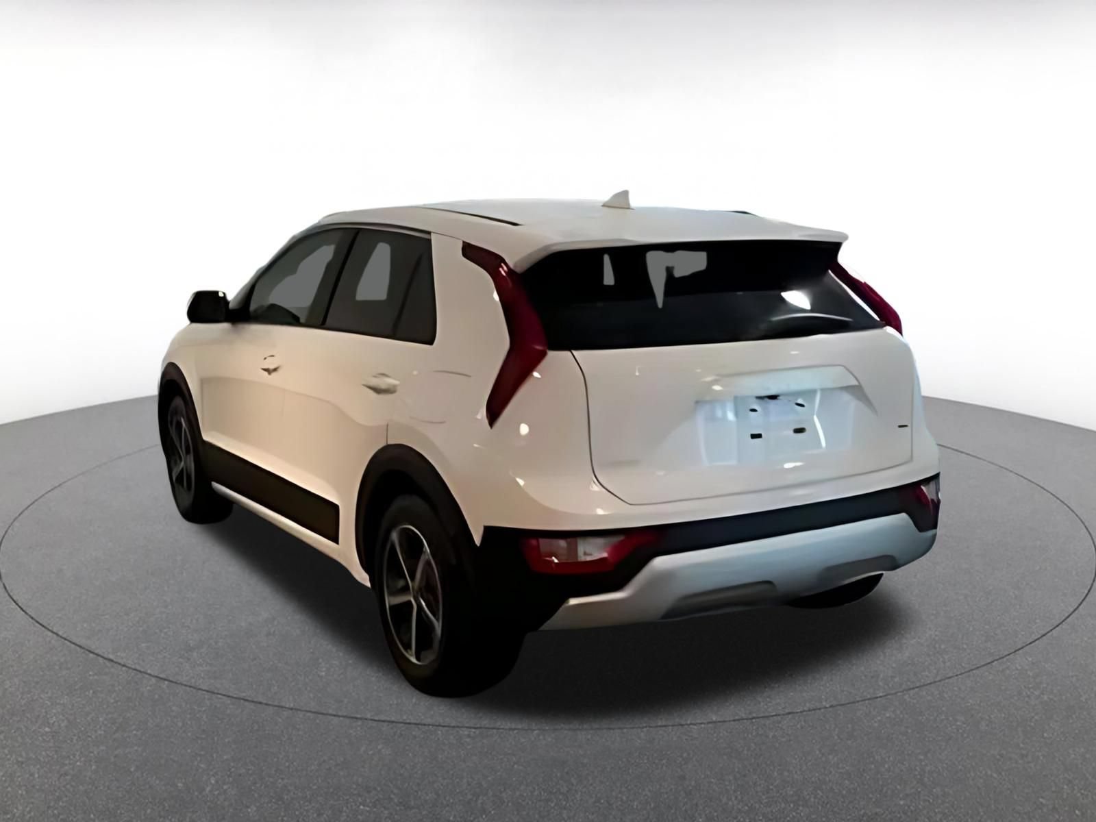 Thumbnail: 2026 Kia Niro - 15